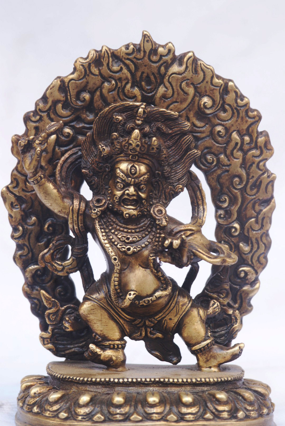 Vajrapani Statue, bronze, old Post, remakable