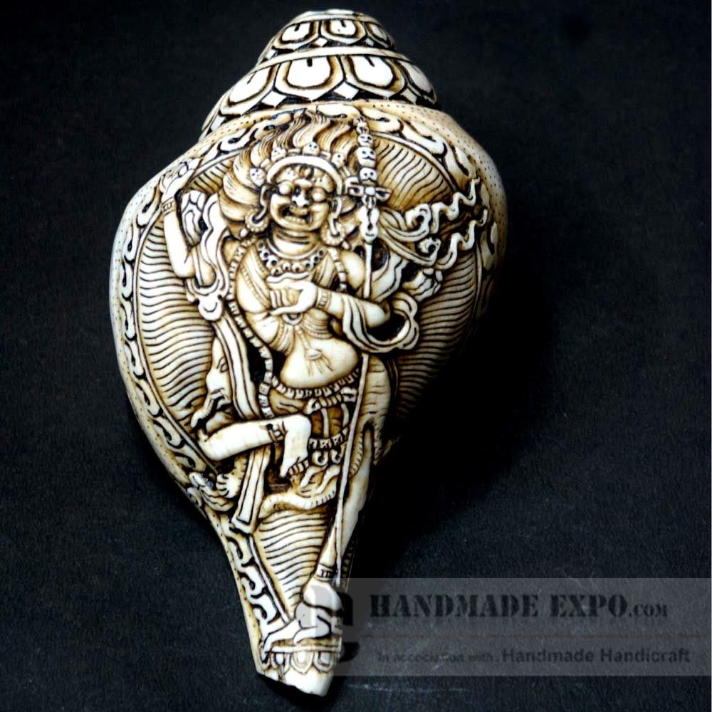 Niratama Jogini Carved Conch Shell