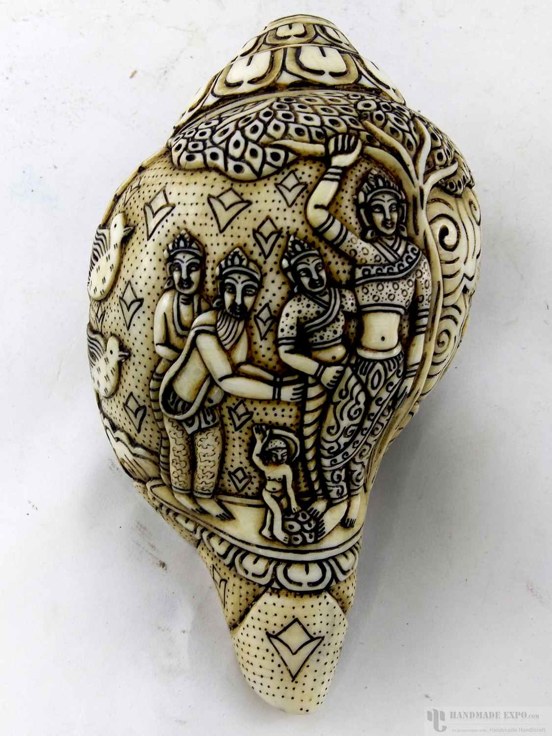 Queen Mayadevi buddha Birth, hand Carved, Conch Shell