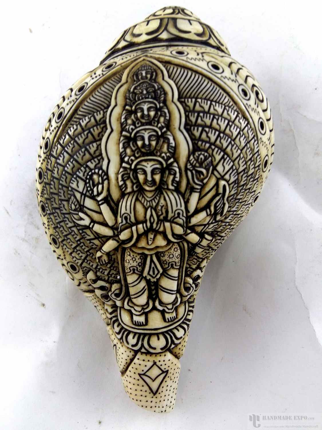 !000 Arms Avalokiteshvara hand Carved, Conch Shell
