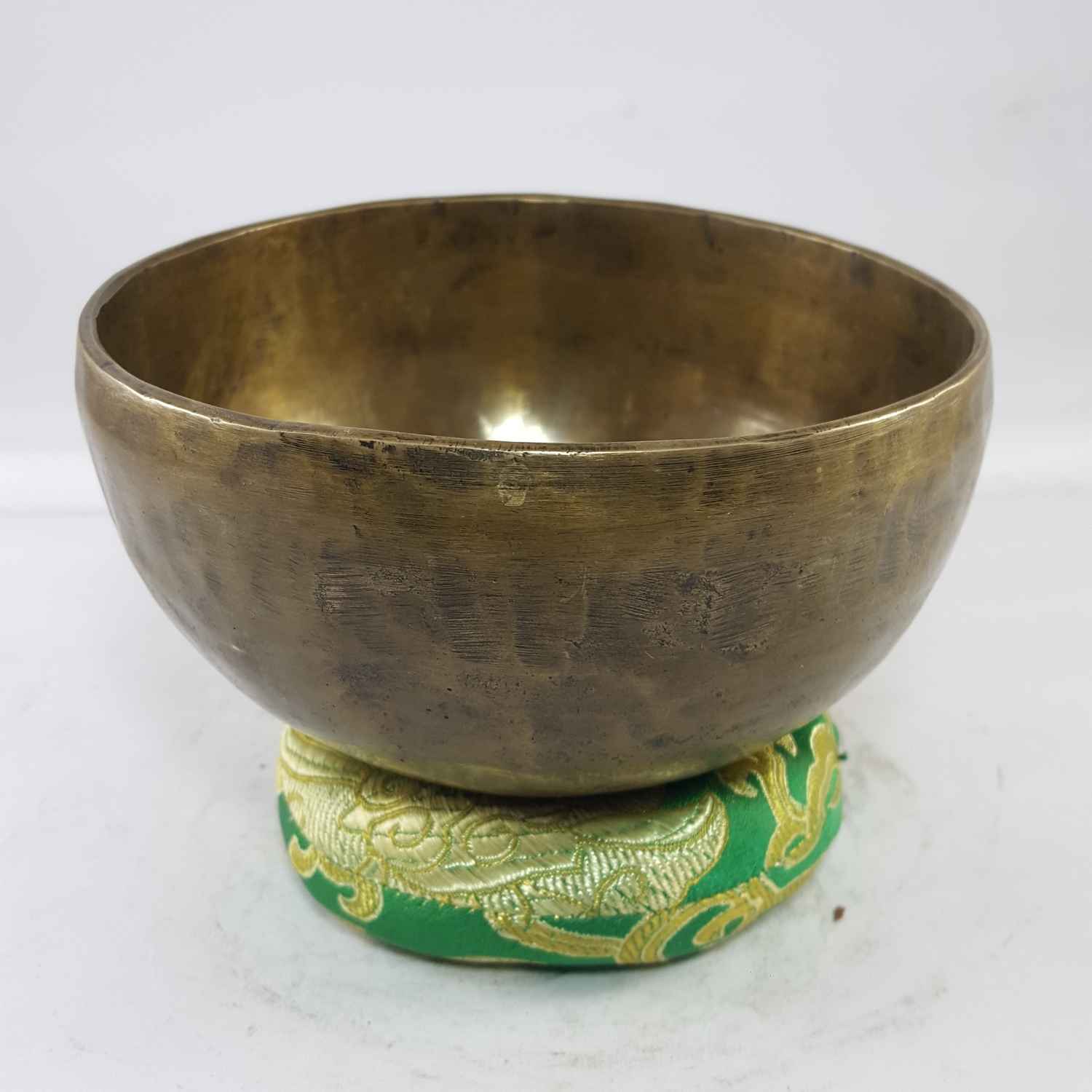 Hand Beaten Bronze Singing Bowl Antique Finishing