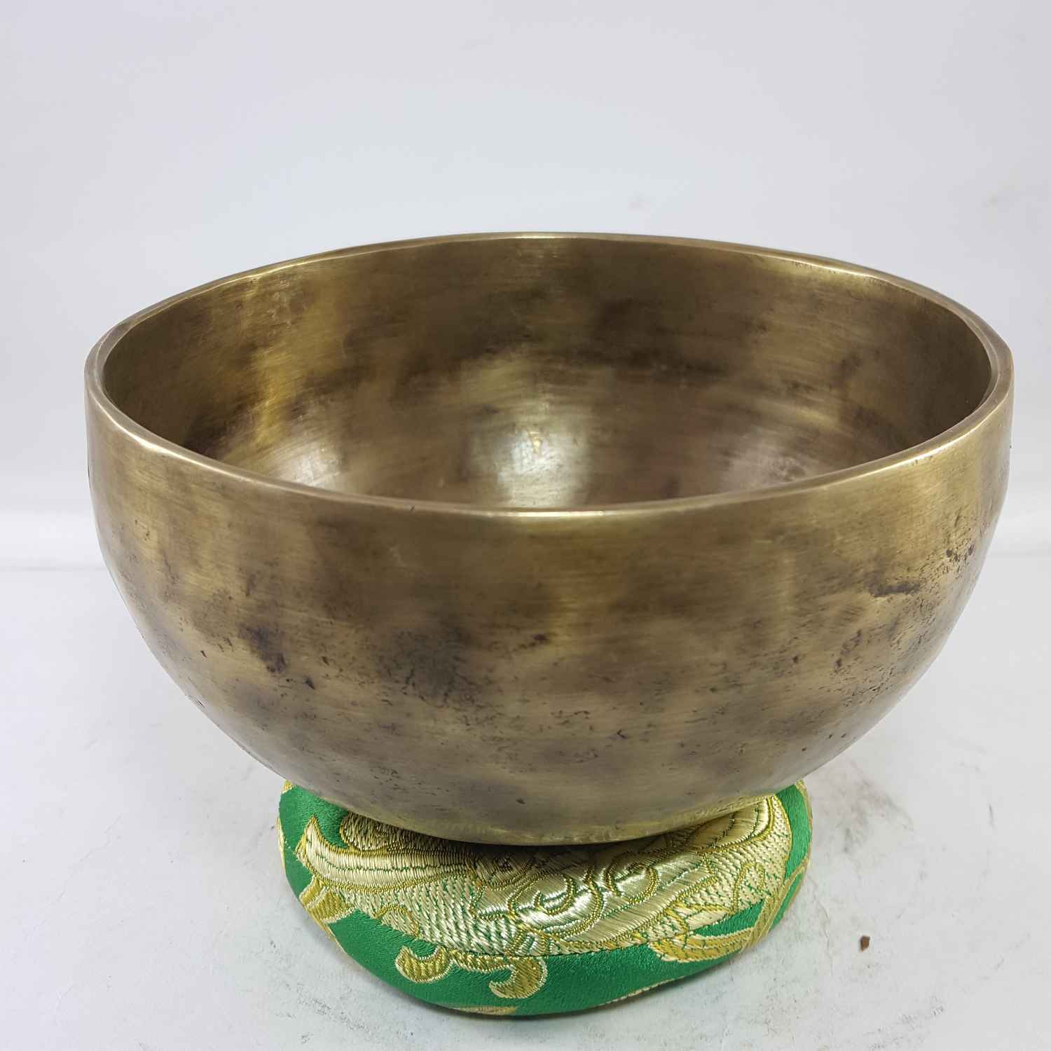 Hand Beaten Bronze Singing Bowl Antique Finishing