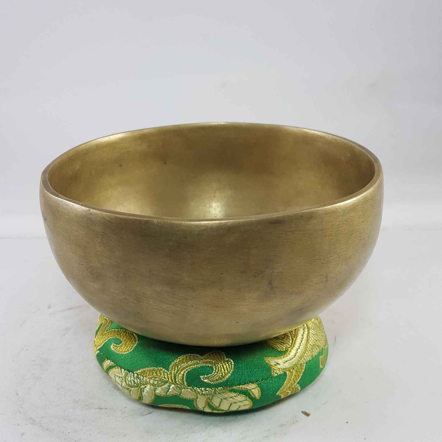 Hand Beaten Bronze Singing Bowl Antique Finishing