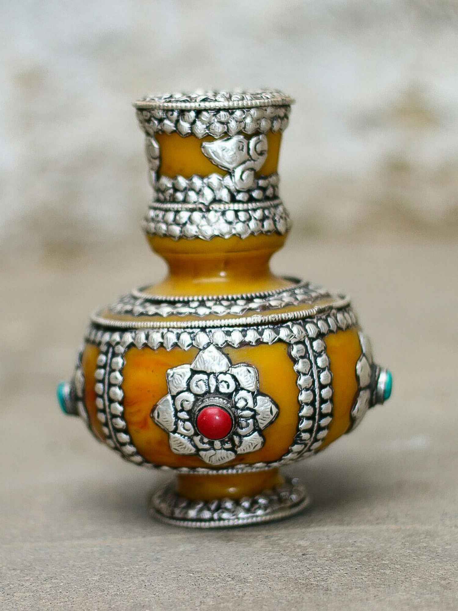 Amber Design Silver Carved Tibetan Flower Vase