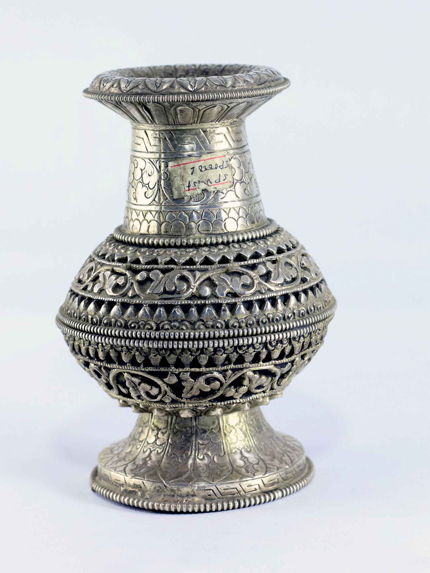 Silver Tibetan Flower Vase : Vase Over Imitation Amber Vol 3