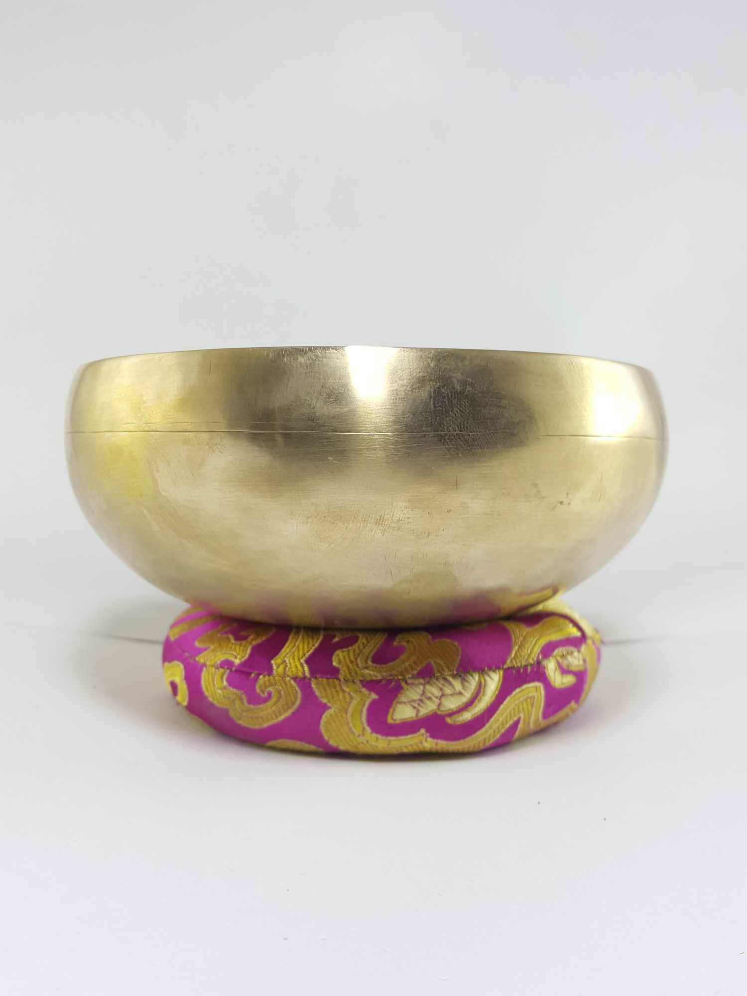 High Quality Peter Hess Singing Bowls, Hand Hammered Clean Finishing <span Style=