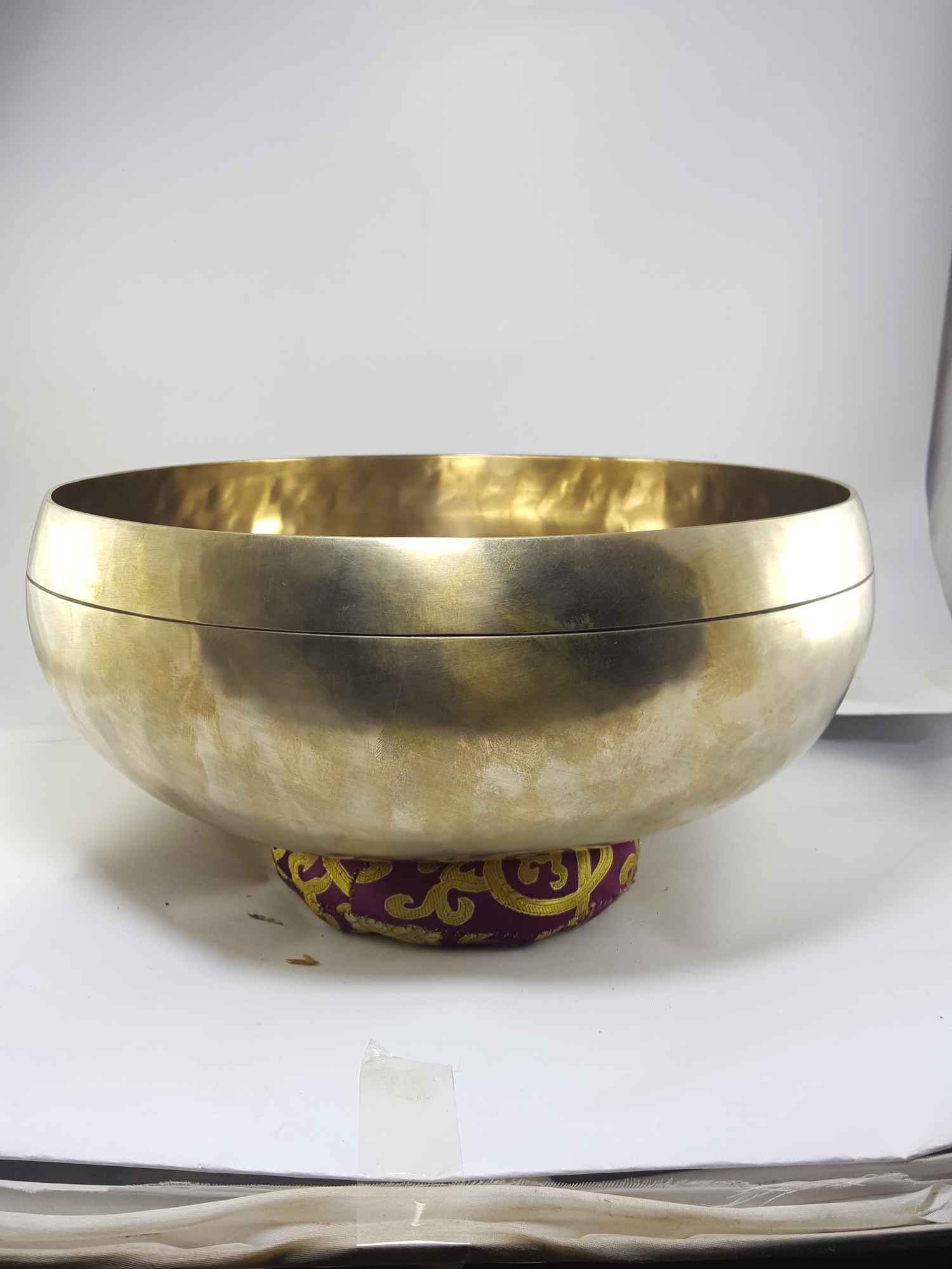 High Quality Peter Hess Singing Bowls, Hand Hammered Clean Finishing <span Style=