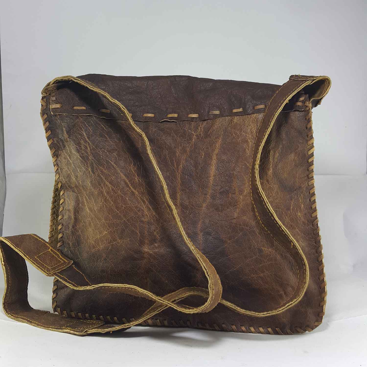 Himalayan Yak Leather Office Shoulder Bag 3 Pocket, 3 Leather Button Lock