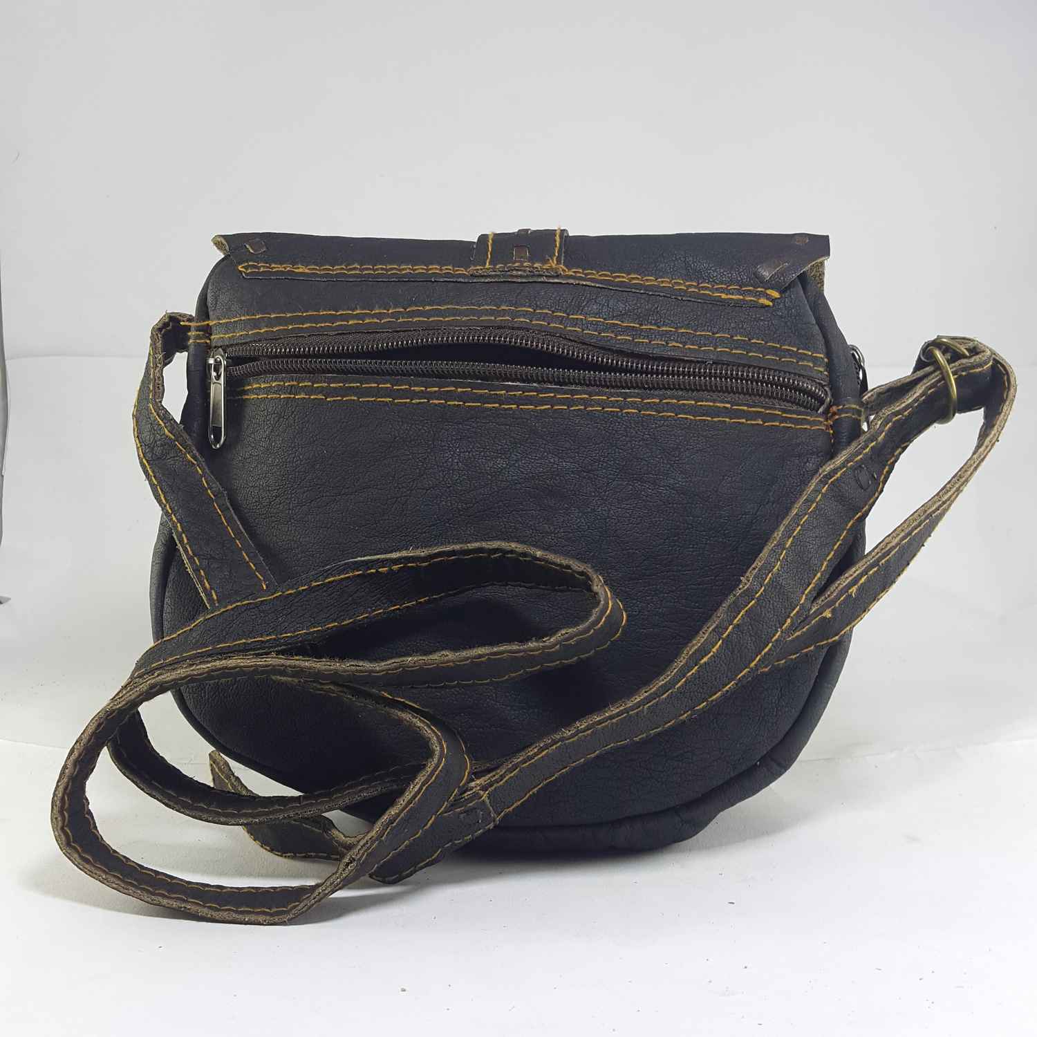 Bags : Himalayan Yak Leather Shoulder Bag 1 Zip 1 Pocket Leather Strip ...