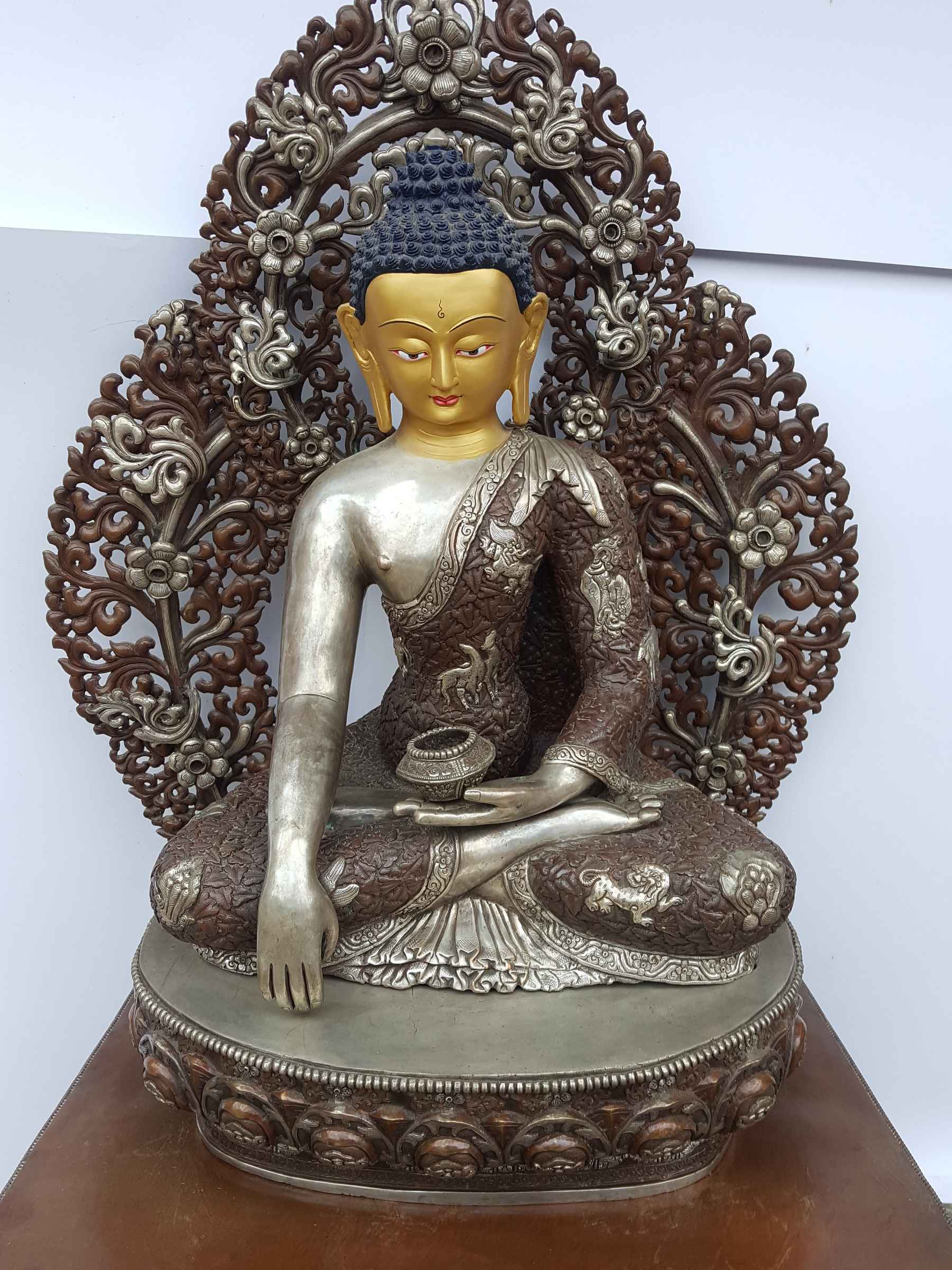 Shakyamuni Buddha Statue On Throne. <span Style=