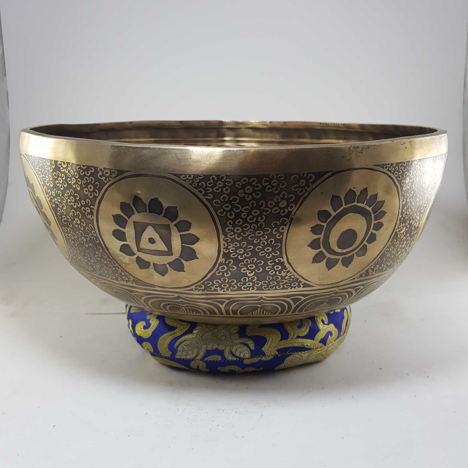 Handmade Beaten Therapy Bowl <span Style=