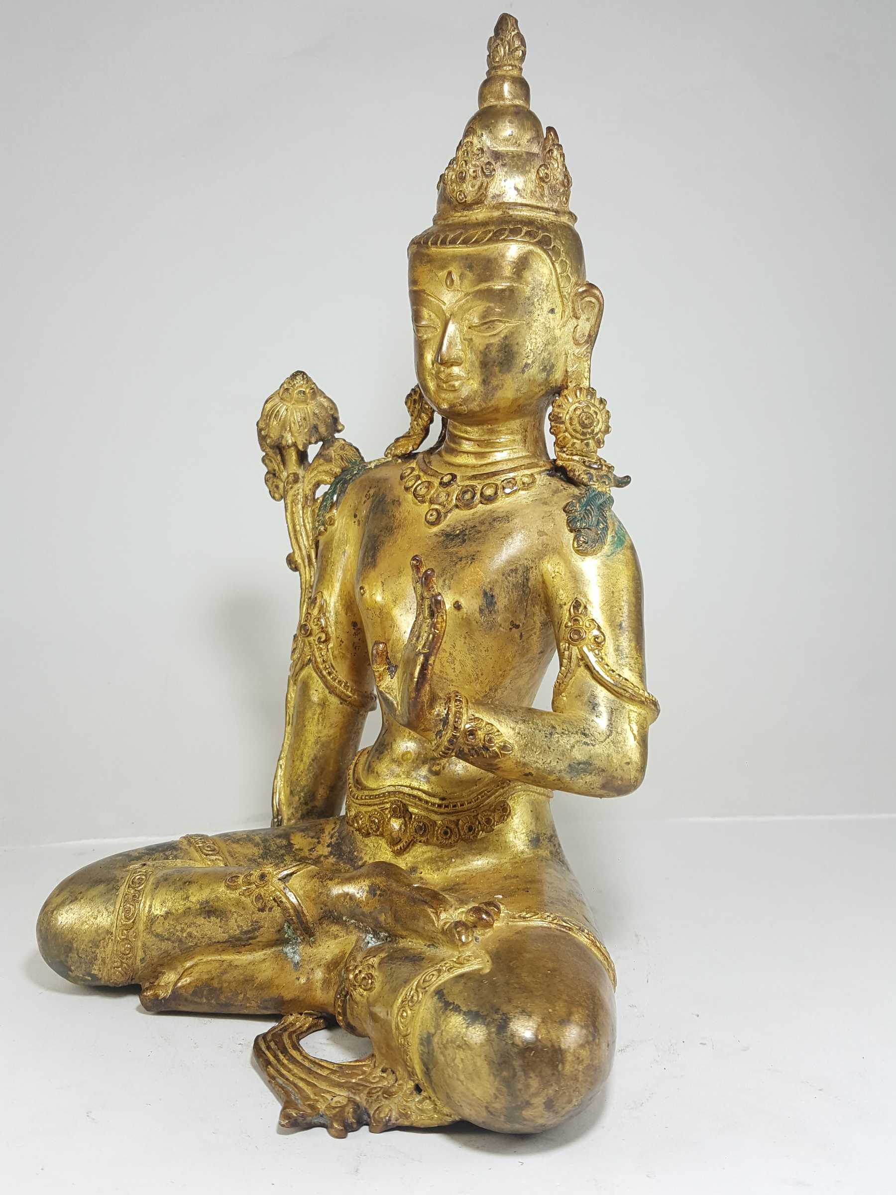 Statue Of Bodhisattva Avalokitesvara, Newari Style, full Fire Gold Plated, antique Finishing, 16th Century Patan Museum Copy