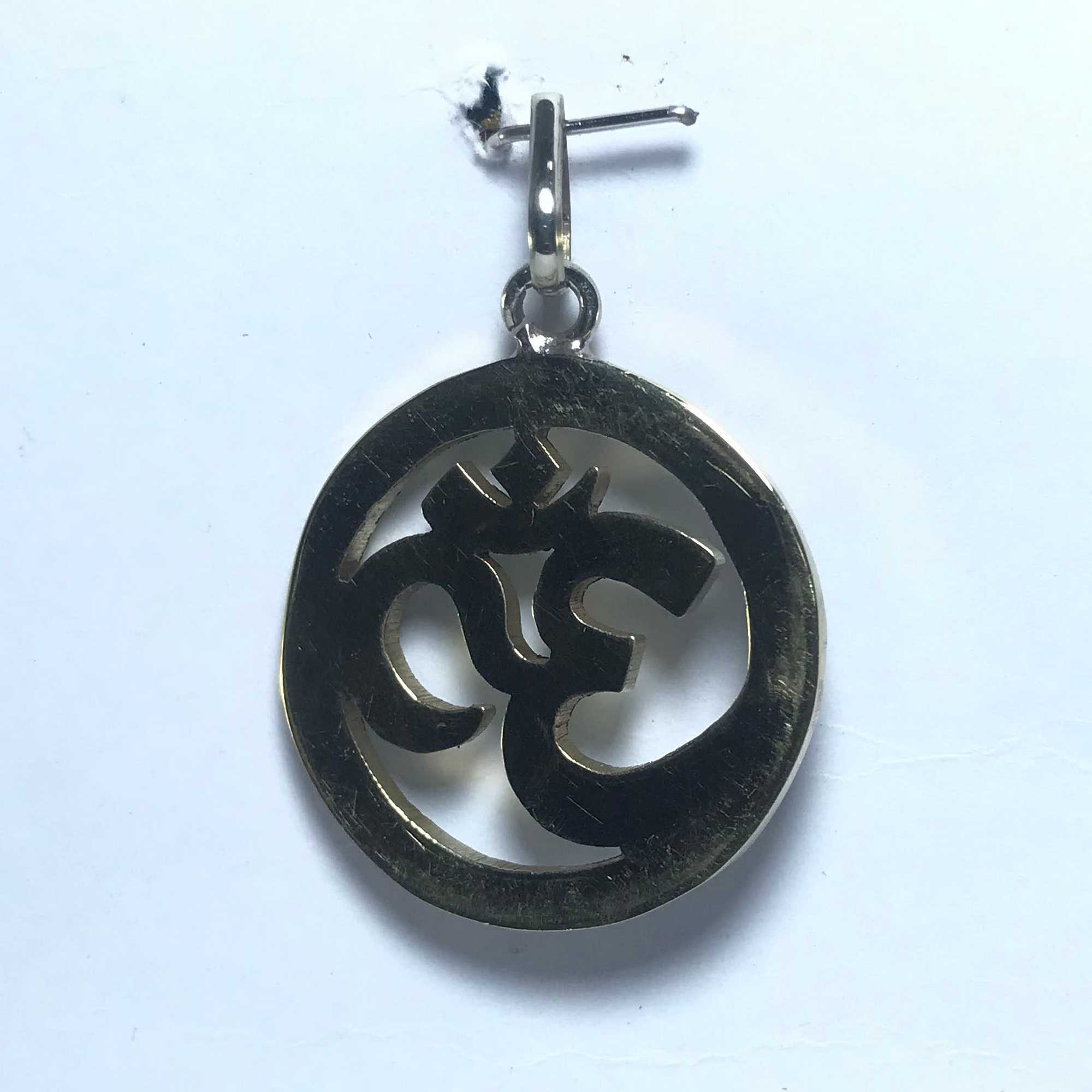 White Metal Tourquise Color Om Pendant <span Style=