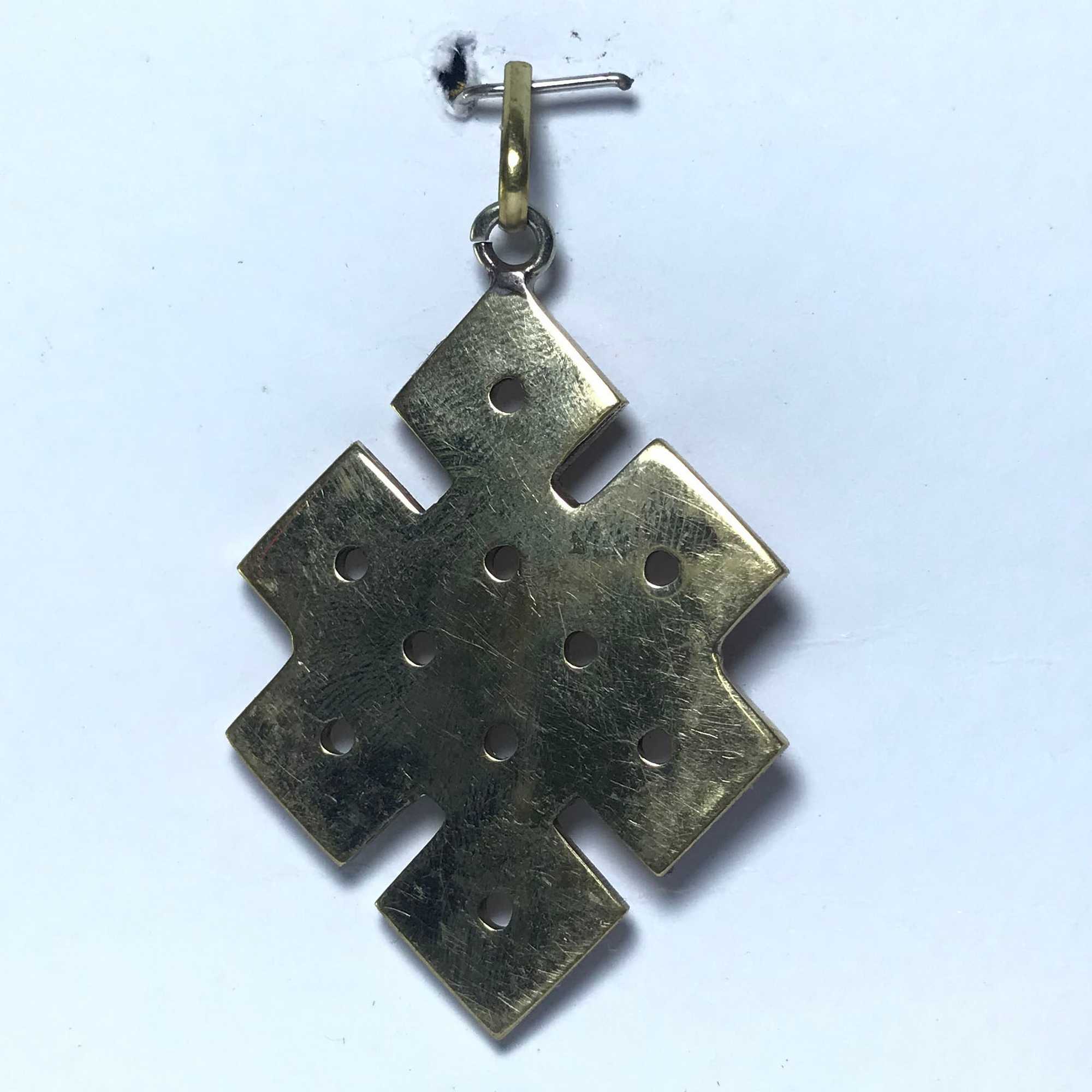 White Metal Endless Knot Pendant