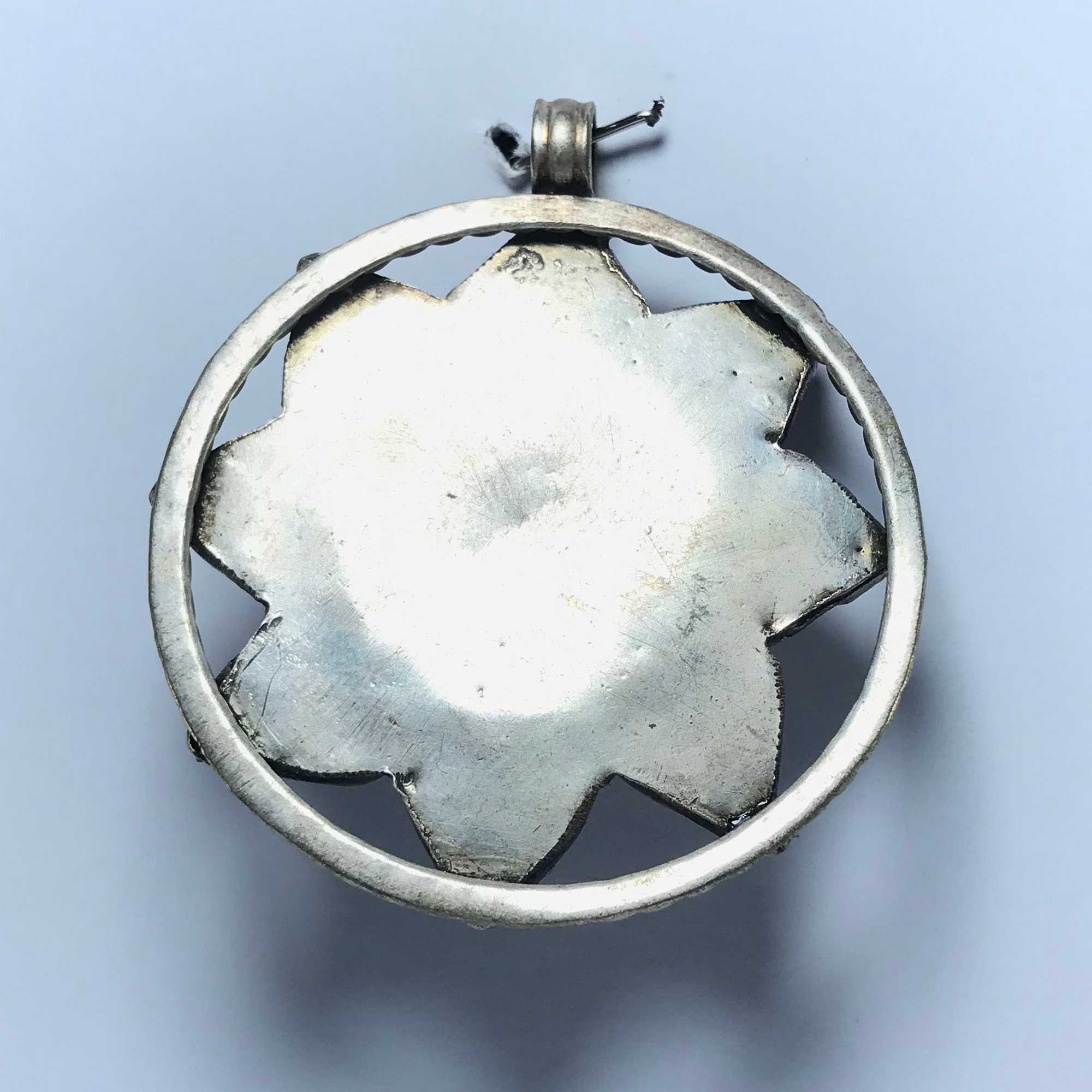 Metal Flower Pendant <span Style=