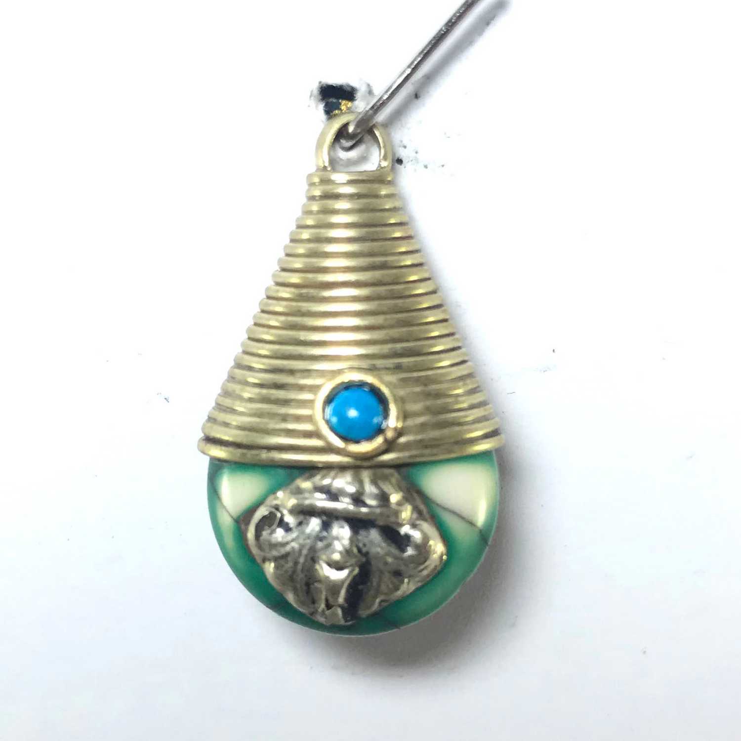 Metal Pendant <span Style=