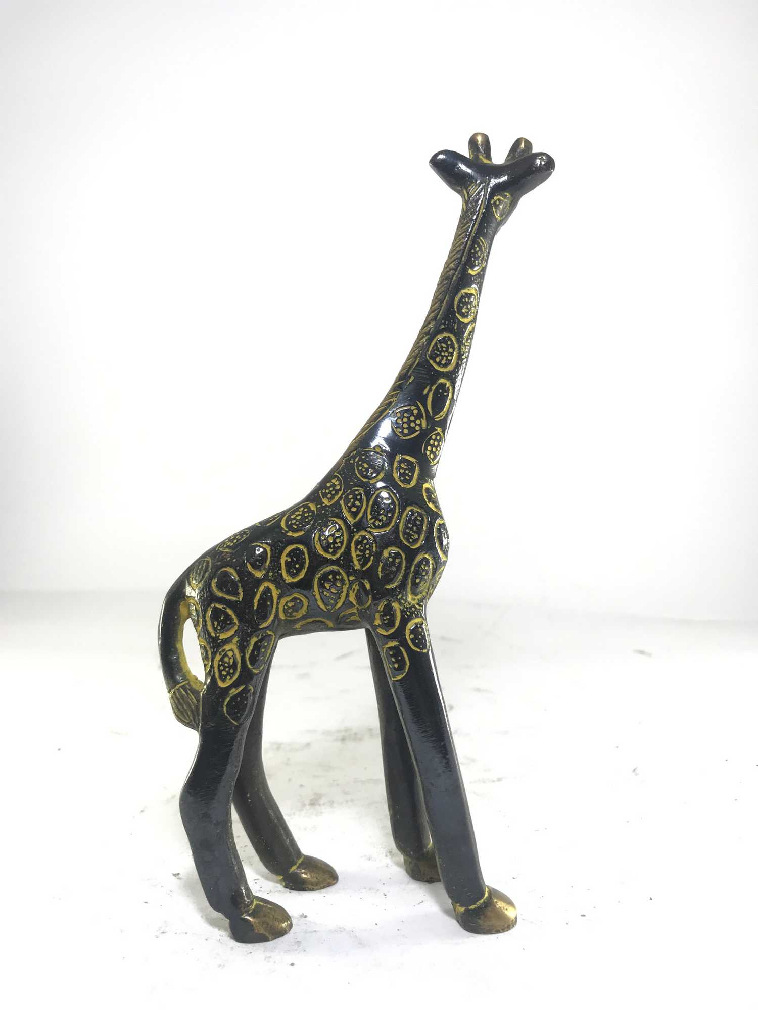 Statue Of Giraffe, antique Finishing