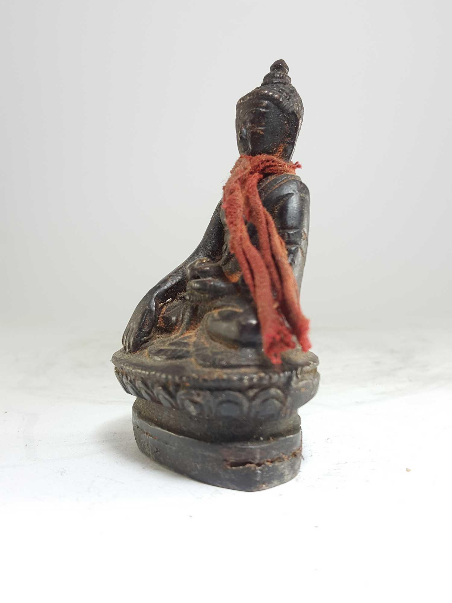 Tibetan Statue Of Shakyamuni Buddha, antique Finishing