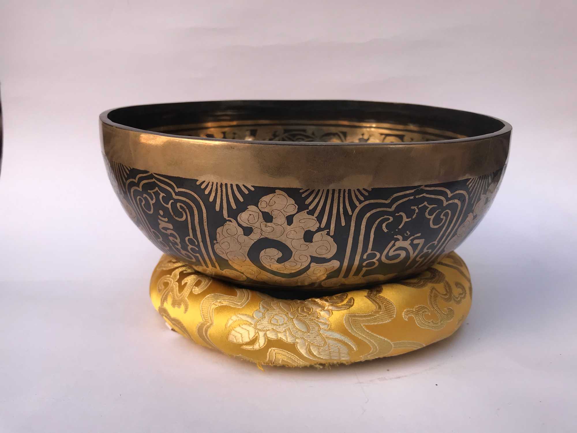 Hand Beaten Singing Bowls, <span Style=