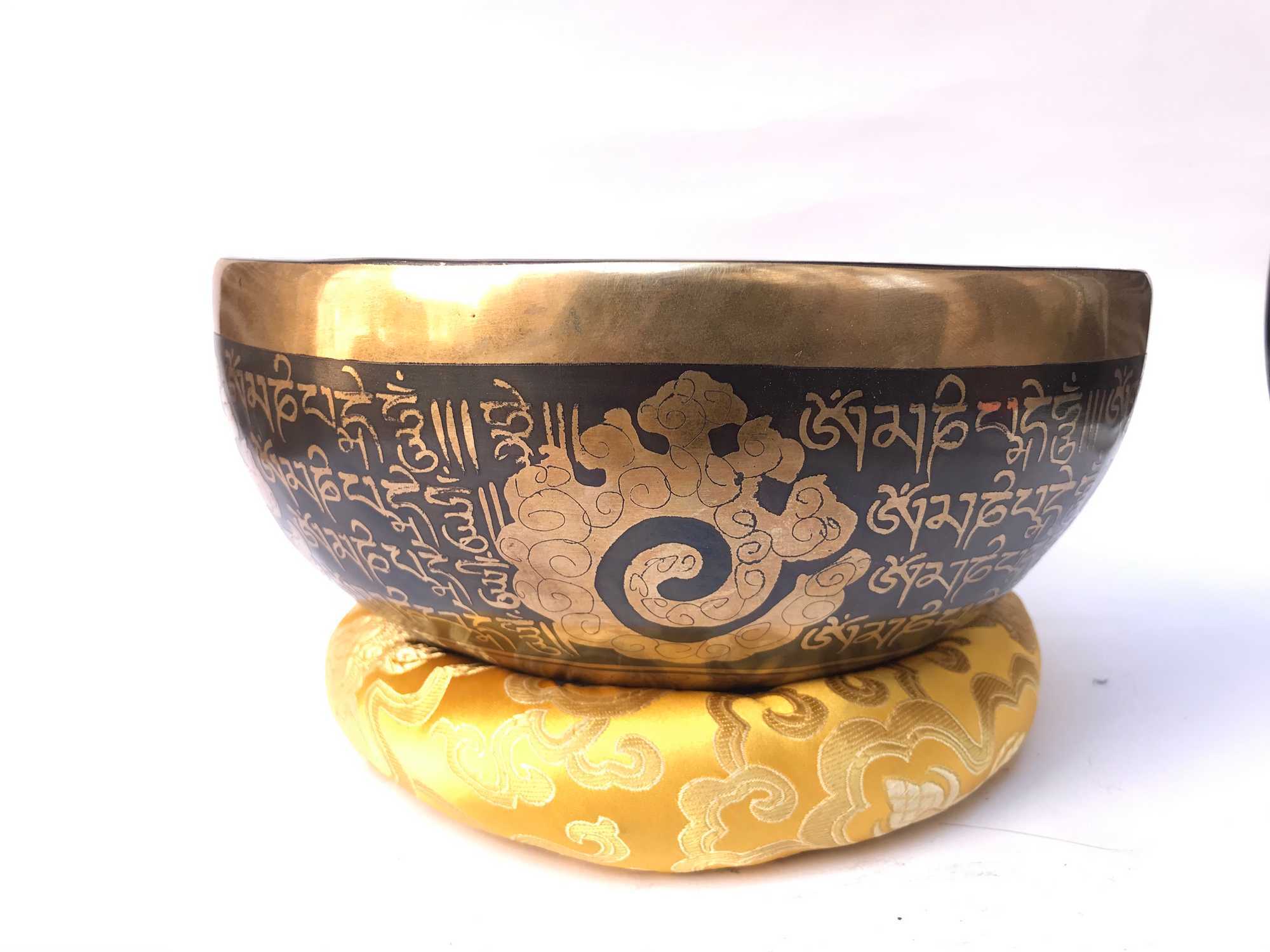 Hand Beaten Singing Bowls, <span Style=