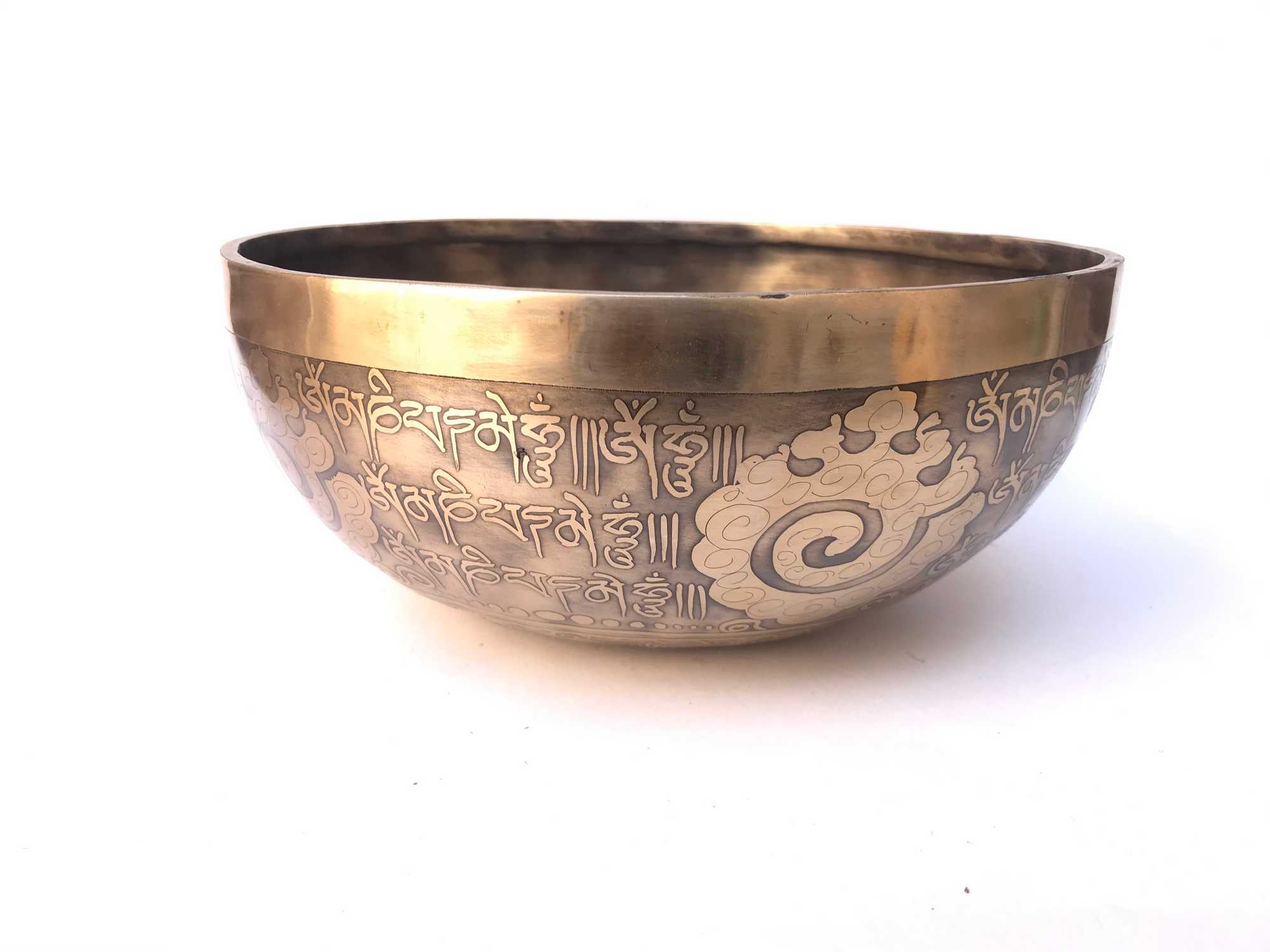 Hand Beaten Bronze Singing Bowl <span Style=