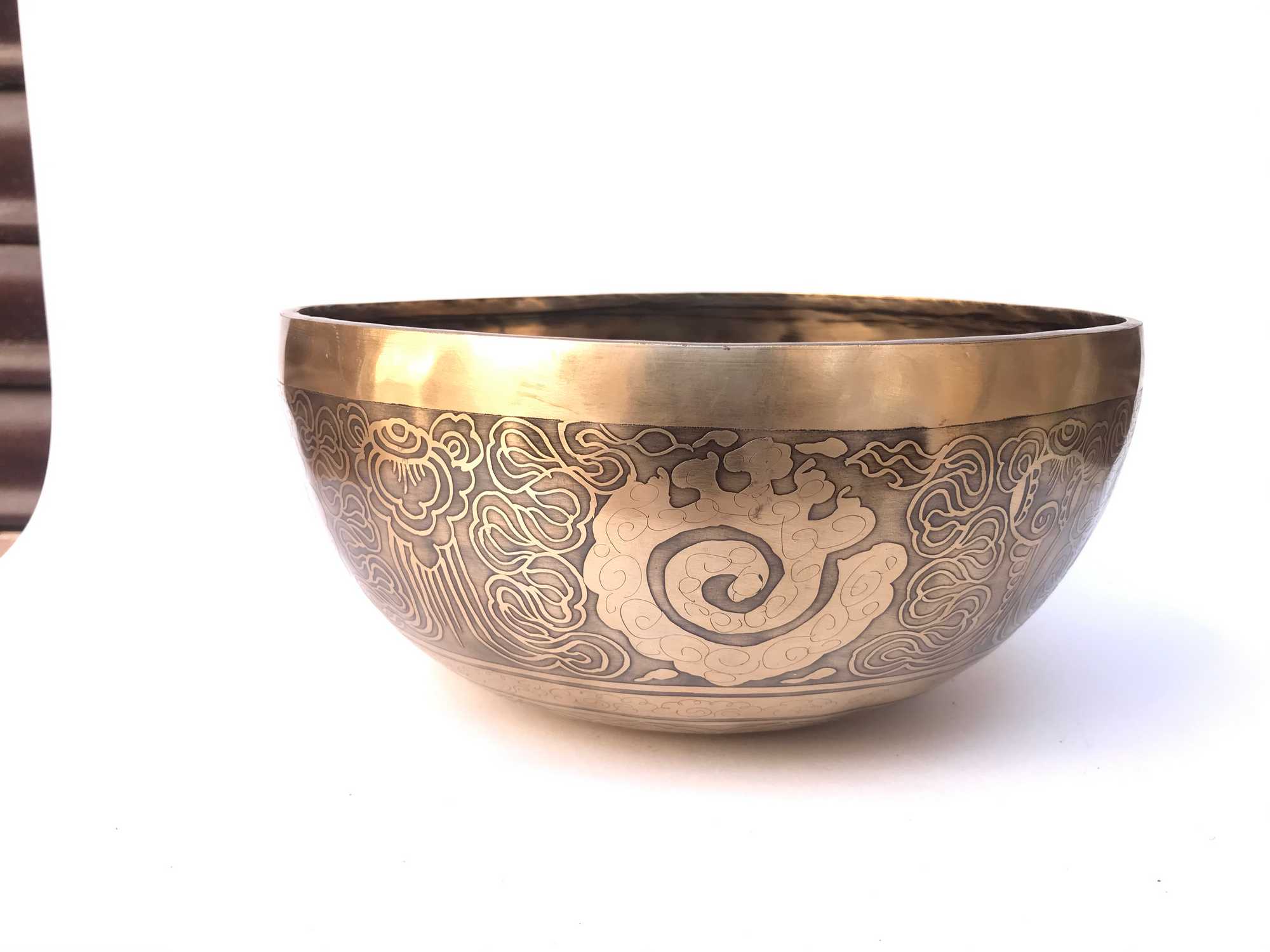 Handbeaten Bronze Singing Bowl <span Style=