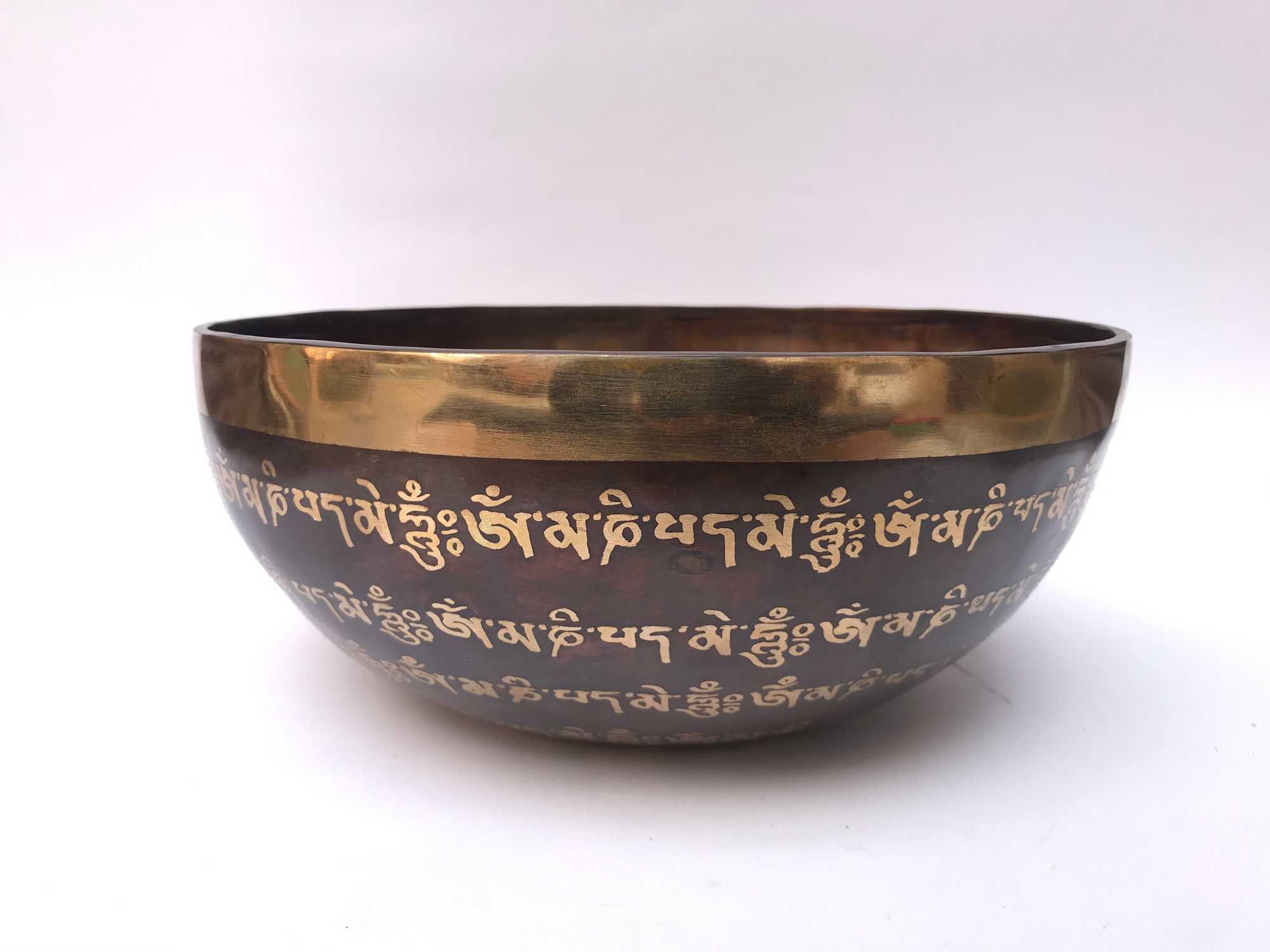 Hand Beaten Bronze Singing Bowl <span Style=