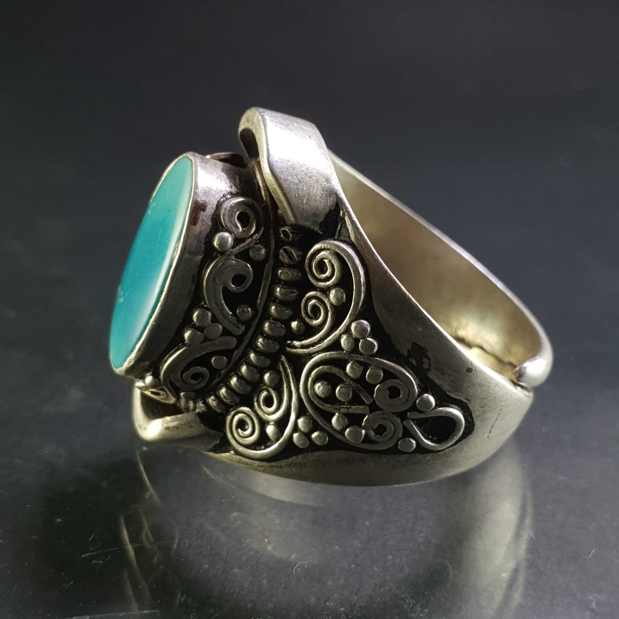 Turquoise Silver Ring <span Style=