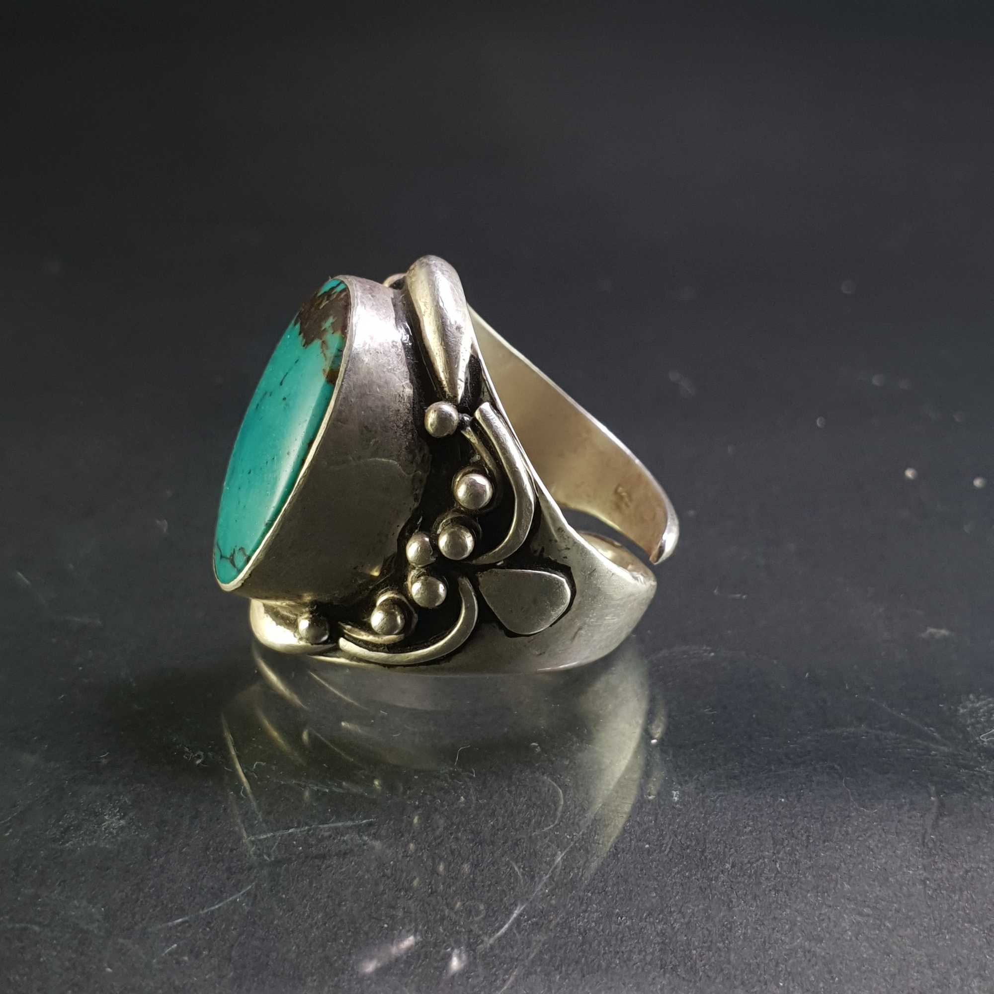 Turquoise Silver Ring <span Style=