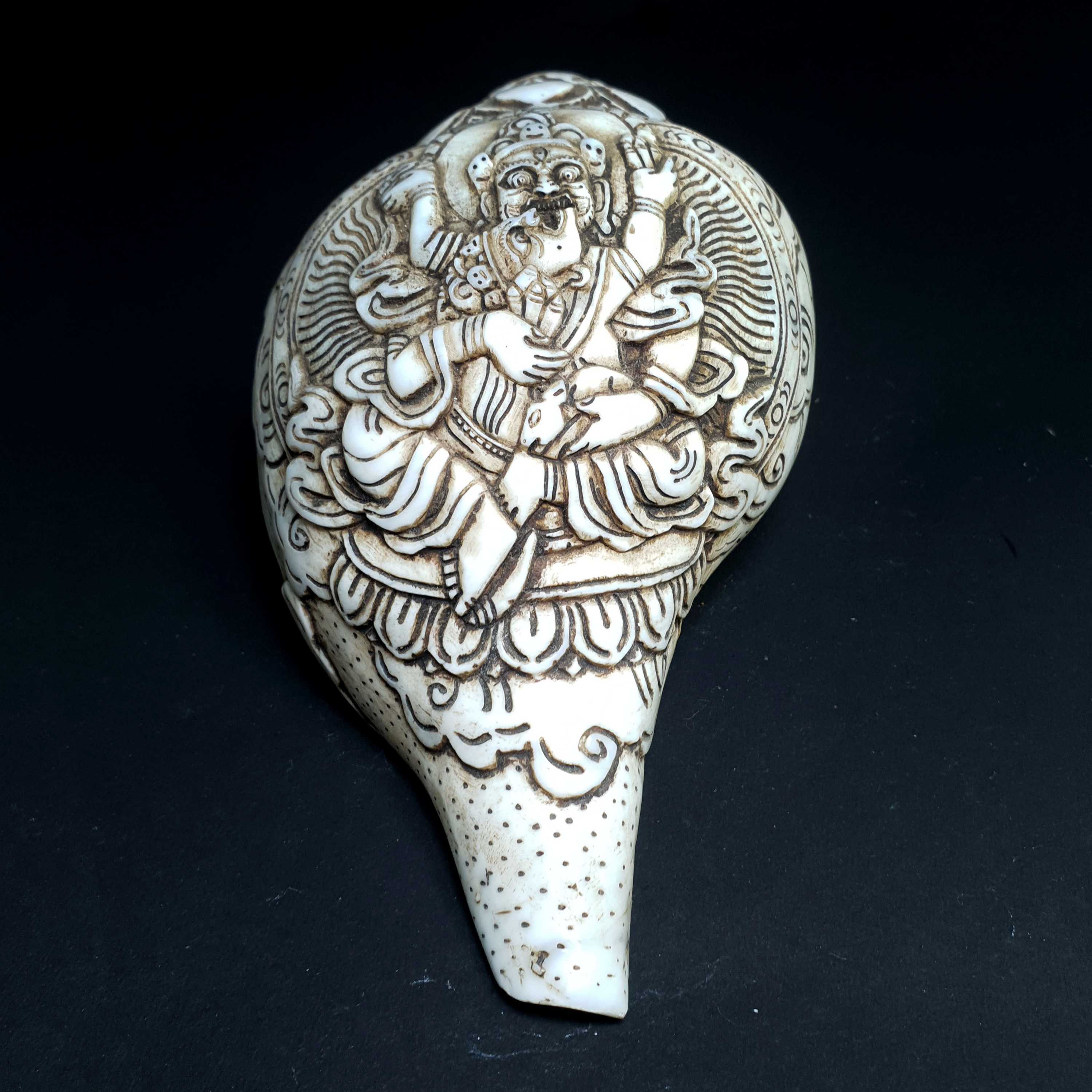 Tibetan Conch Shell With Jambhala With Consort, shakti, Yab-yum hand Carved