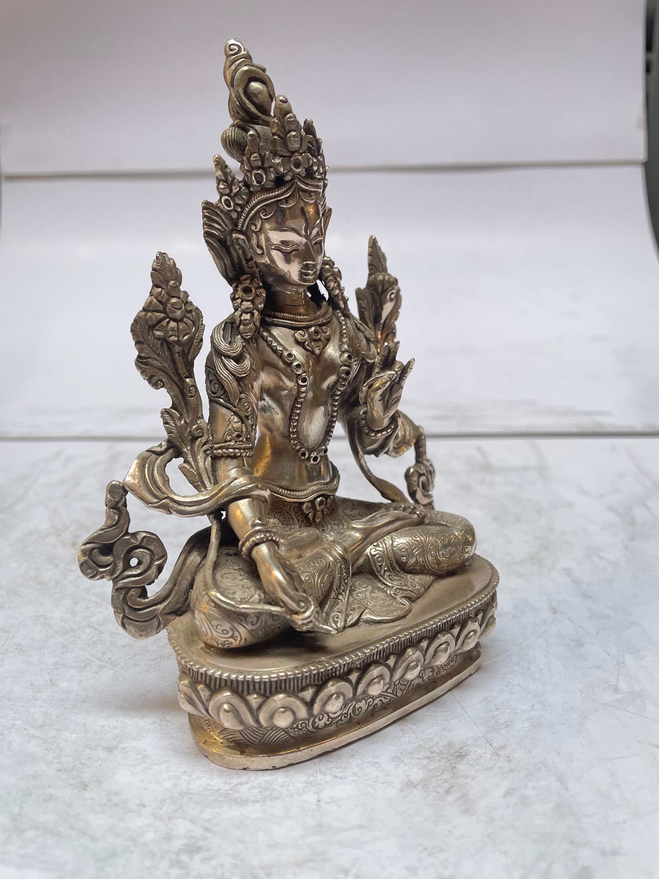 master Quality, Sterling Silver, 590 Gram Statue Of White Tara, old Stock