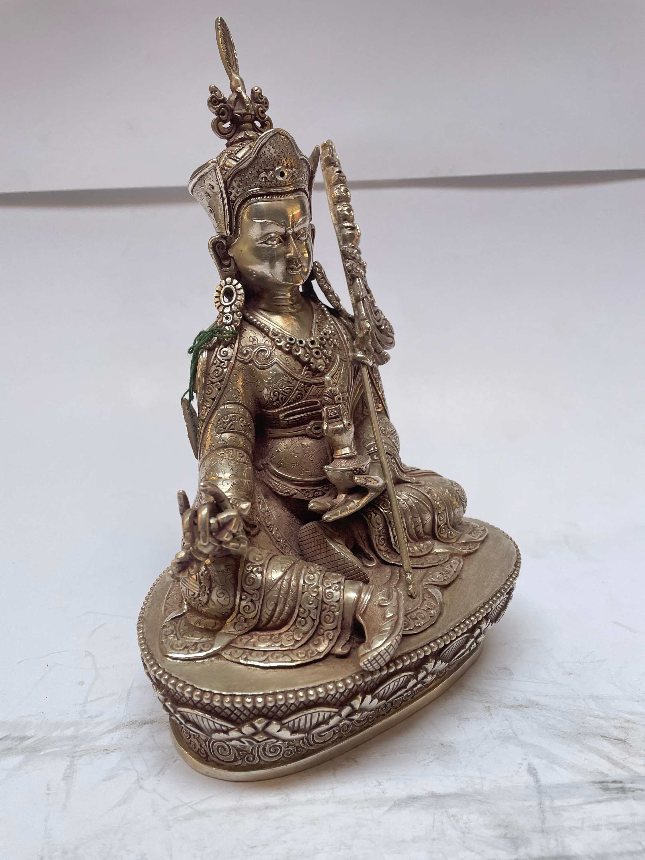 master Quality, Sterling Silver, 1472 Gram Statue Of Padmasambhava, old Stock