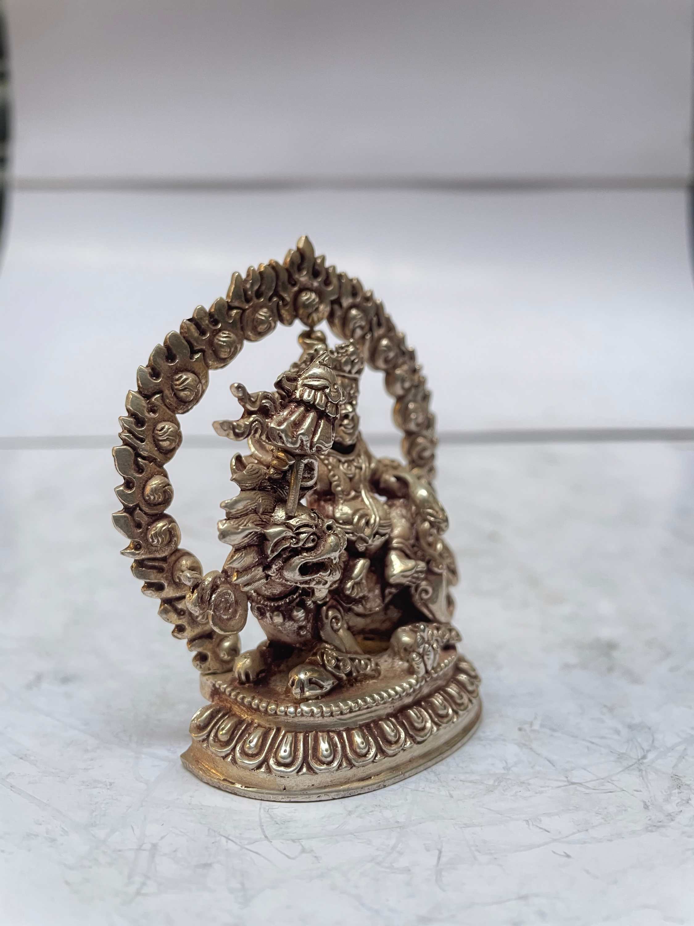 master Quality, Sterling Silver, 149.6 Gram Statue Of Namtose Vaisravana Jambhala, old Stock