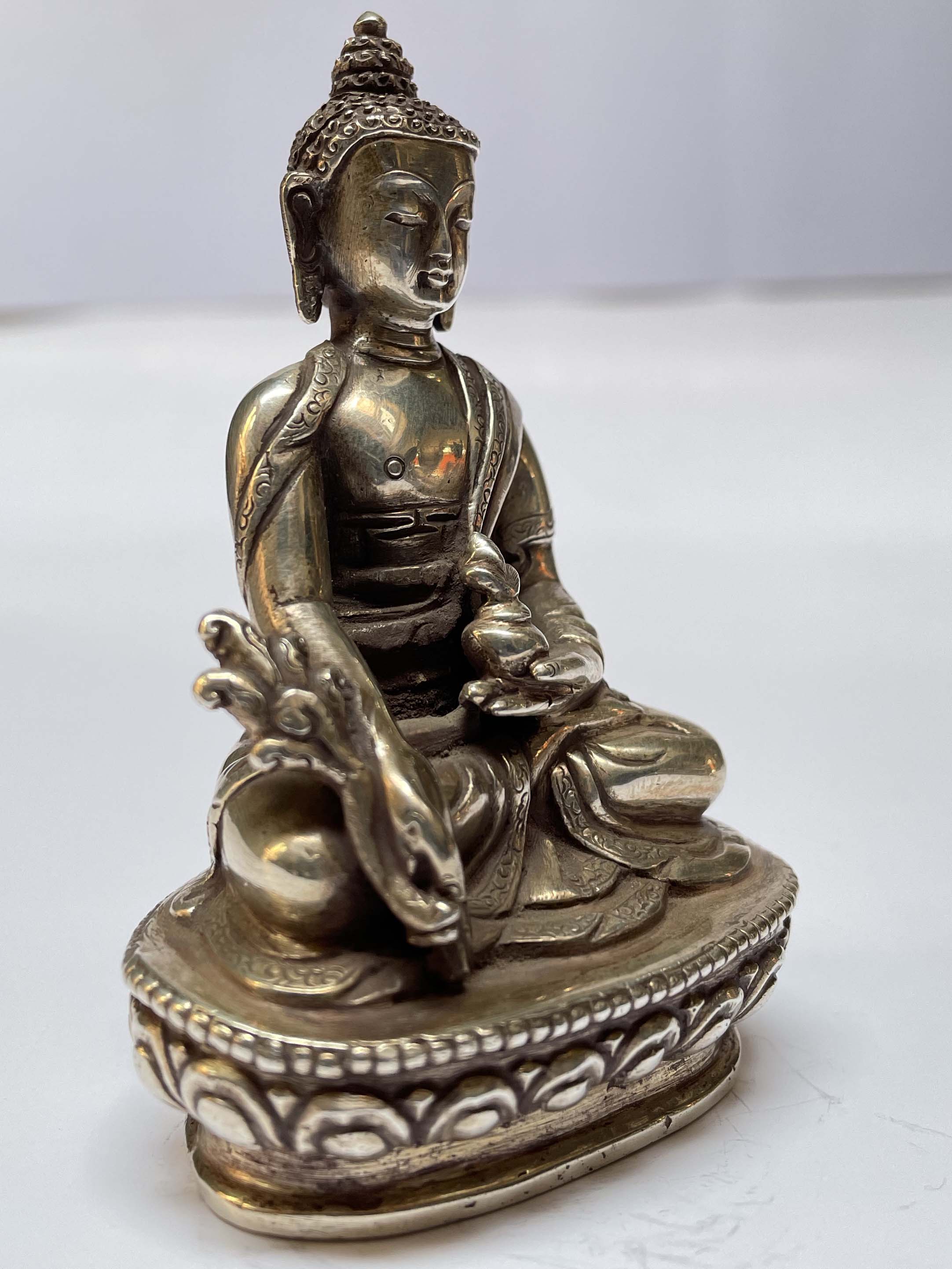 master Quality, Sterling Silver, 197gram Statue Of Medicine Buddha, old Stock
