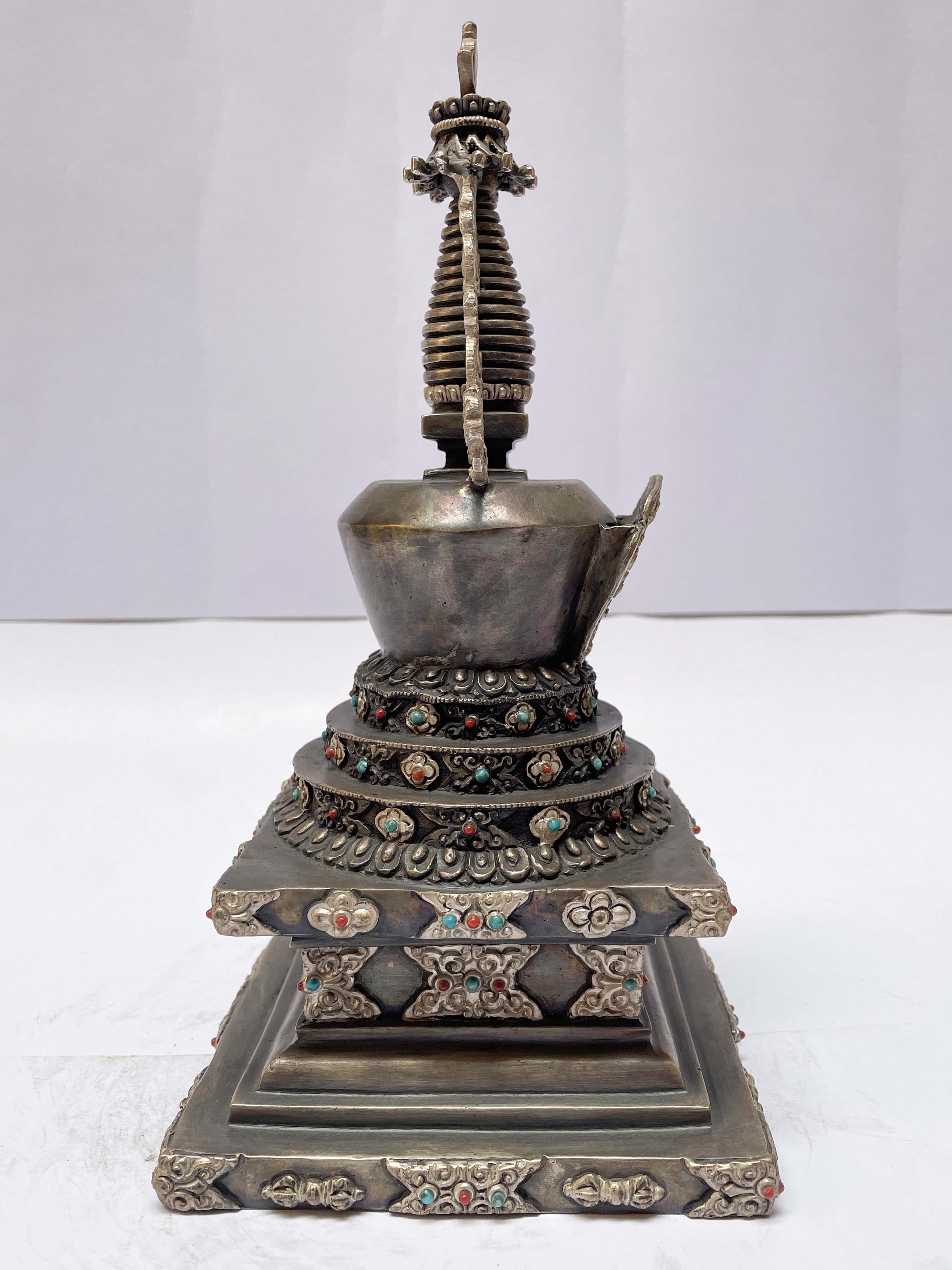 Buddhist Lotus Stupa- Pepung Chorten, <span Style=