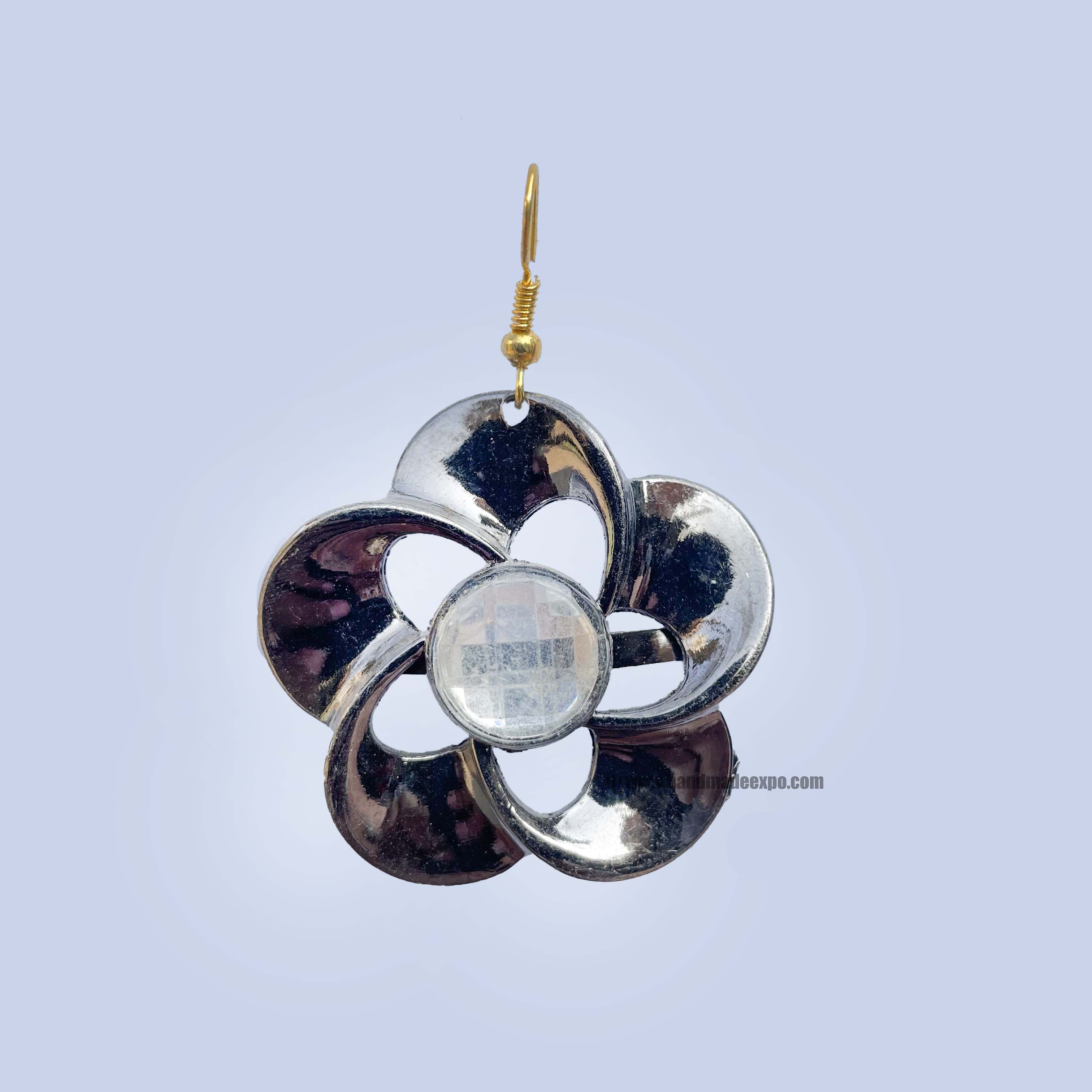 Metal Earring flower Design, With Stone
