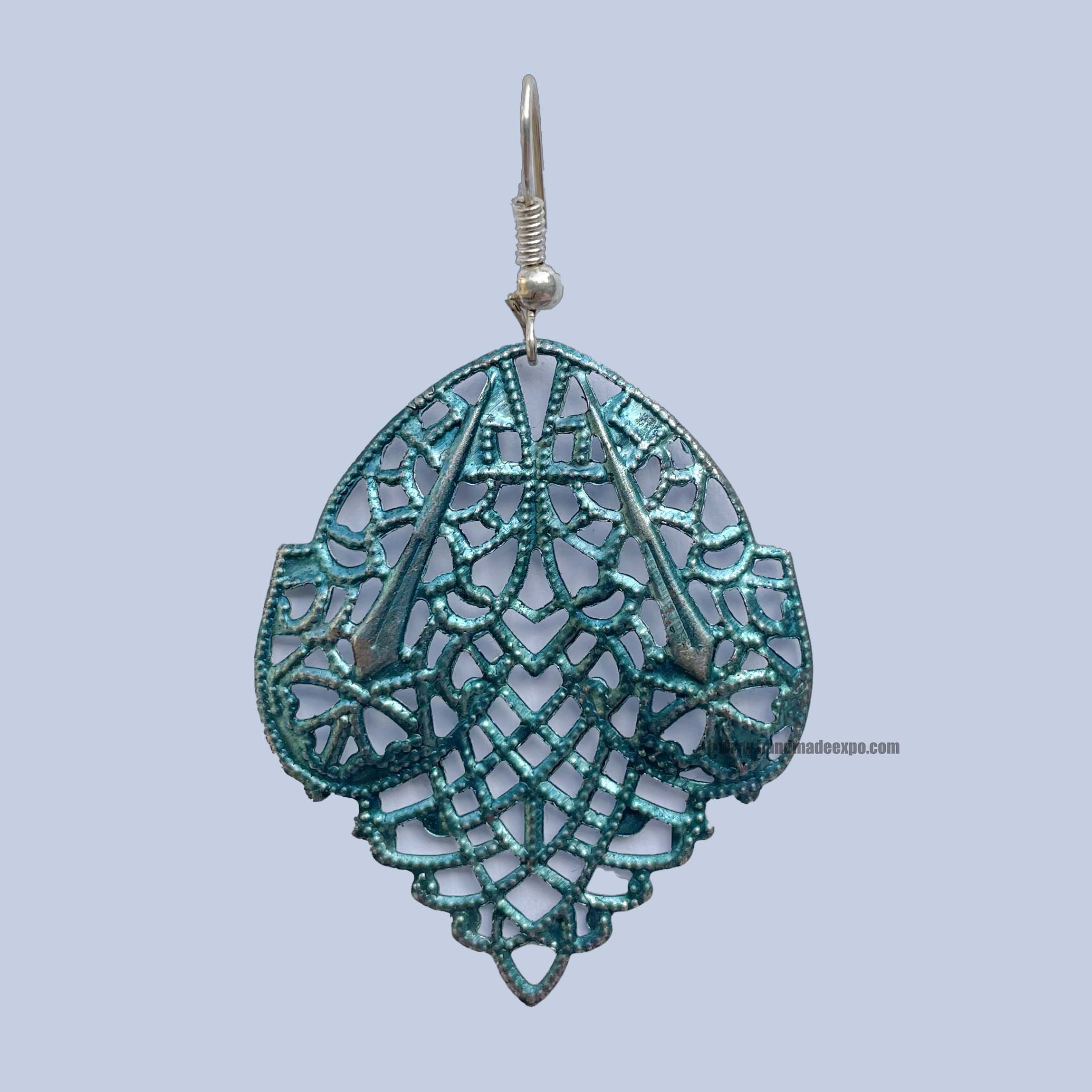 Metal Earring leaves Design, Green