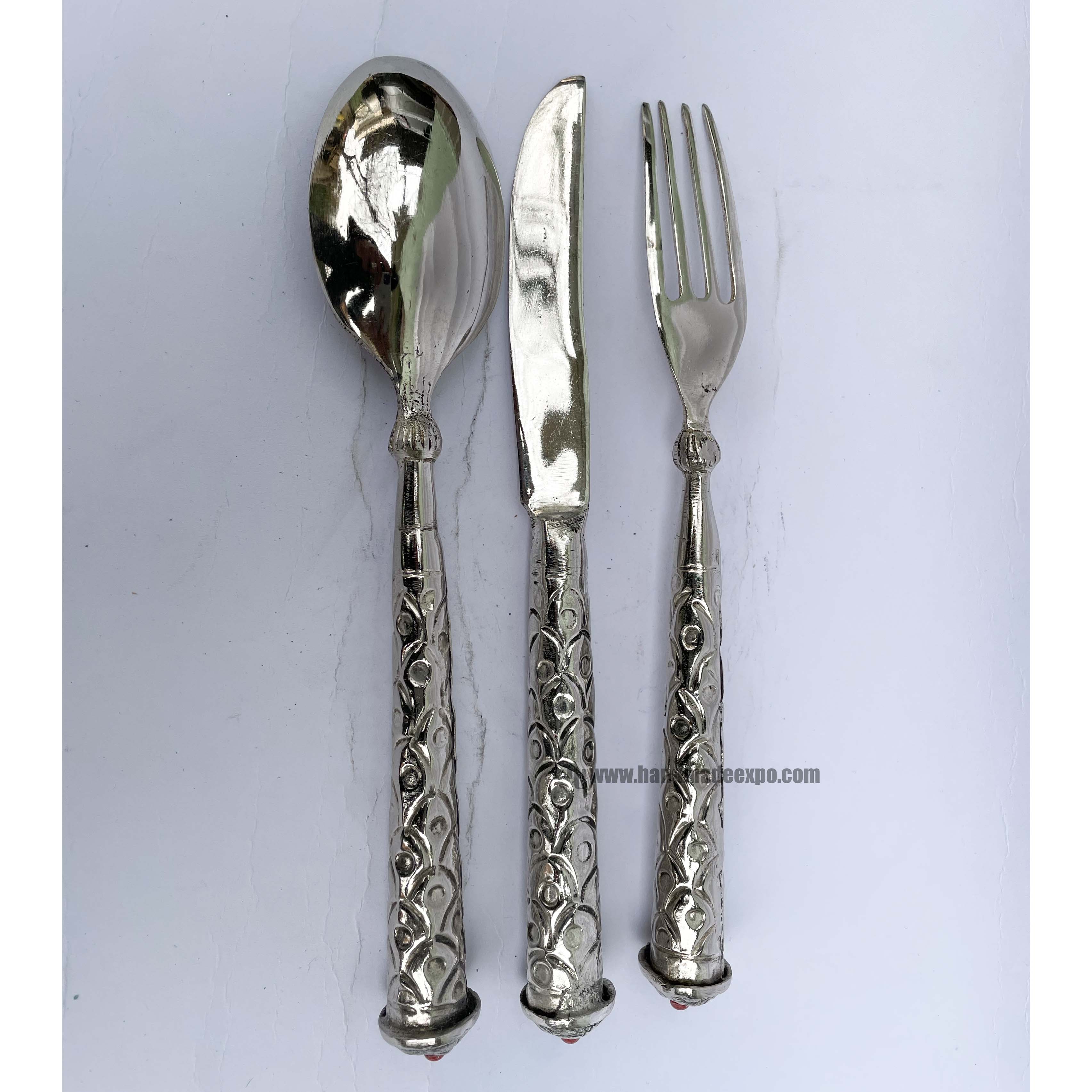 Metal Set Of Spoon, Fork And Butter Knife, silver