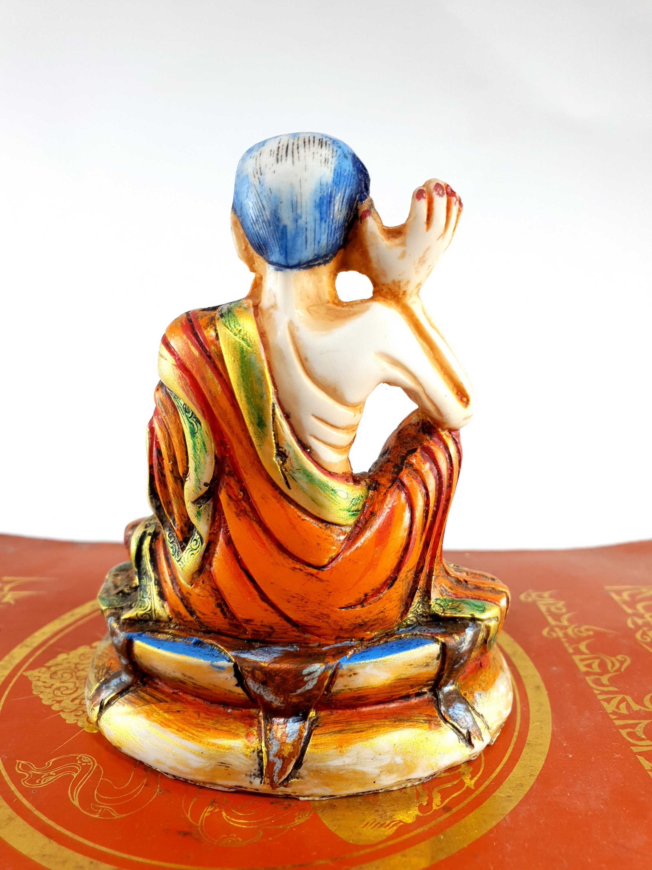 Resin Statue <span Style=