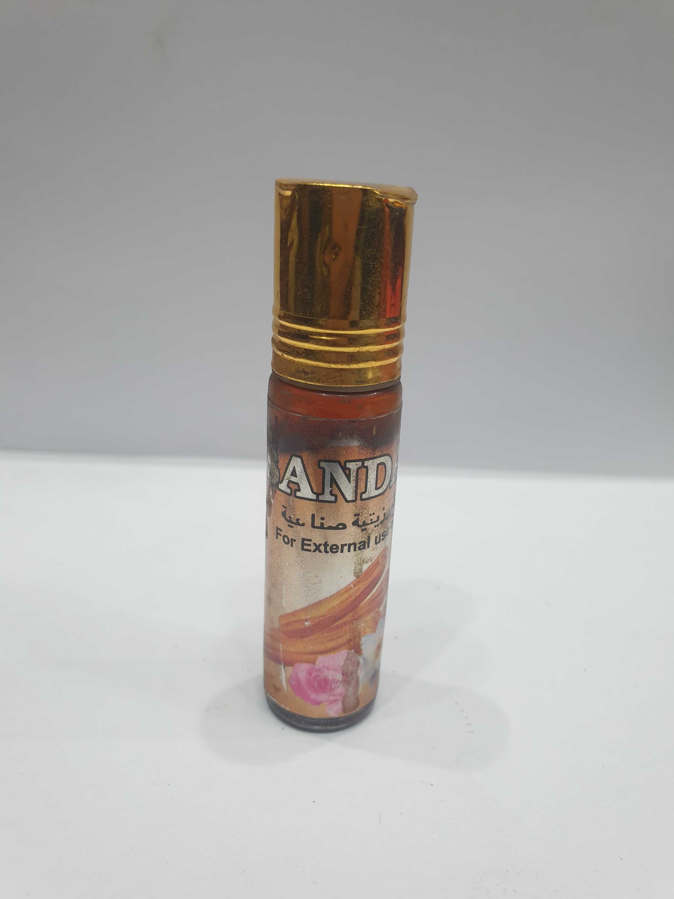 Attar - Handmade Natural Perfume Form Herbal Extract, sandal Wood, 6ml, roll On