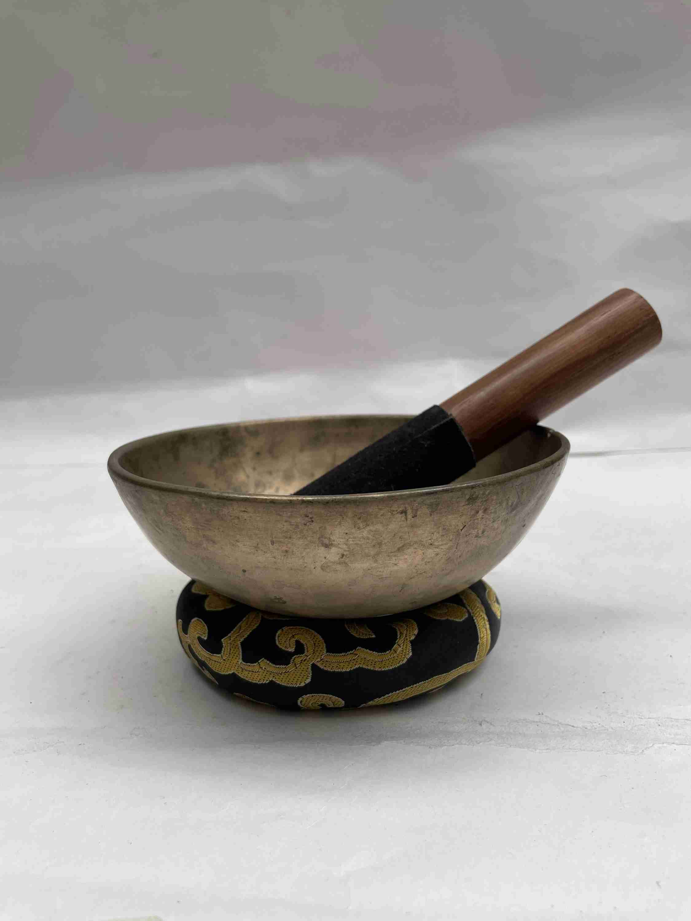 old, Buddhist Hand Beaten kopre Singing Bowl, With Plain