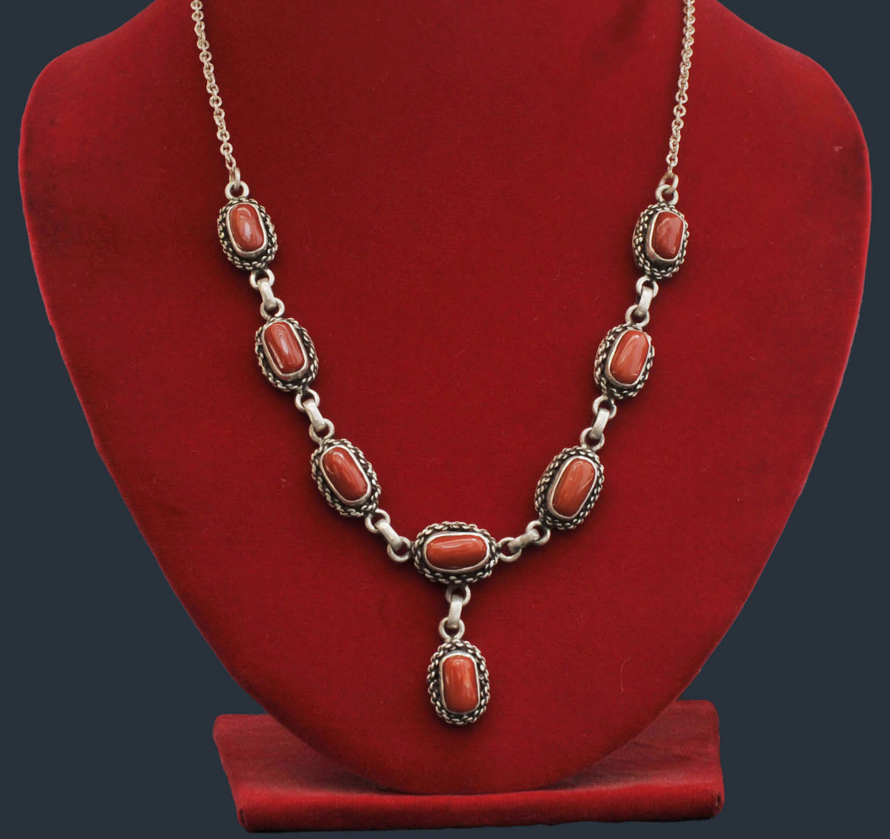 Designer Silver Necklace Of Eight Red Stone Design (red Coral).