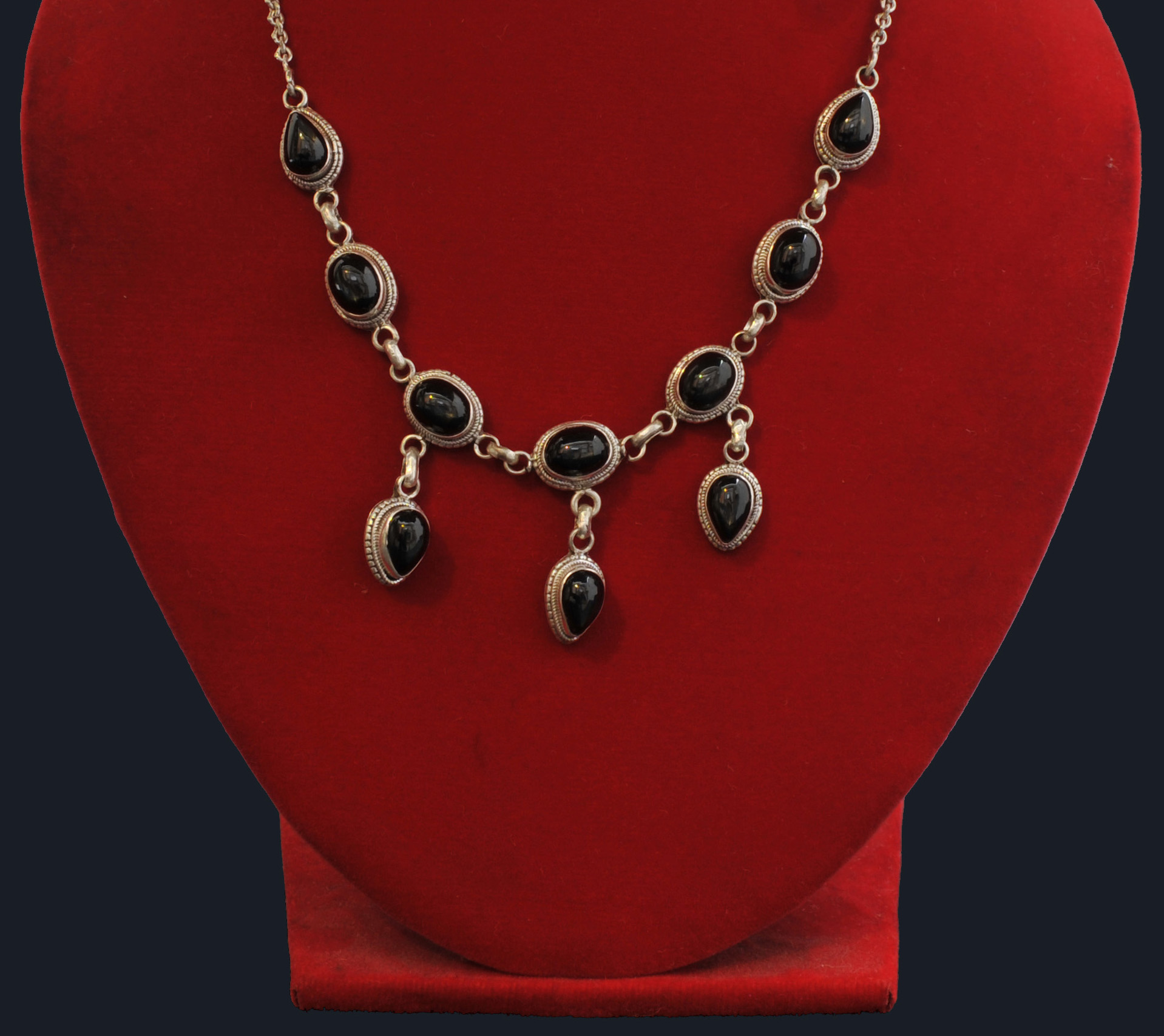 Designer Silver Necklace Of Black Seven Stone Design (multilayer Black Star)