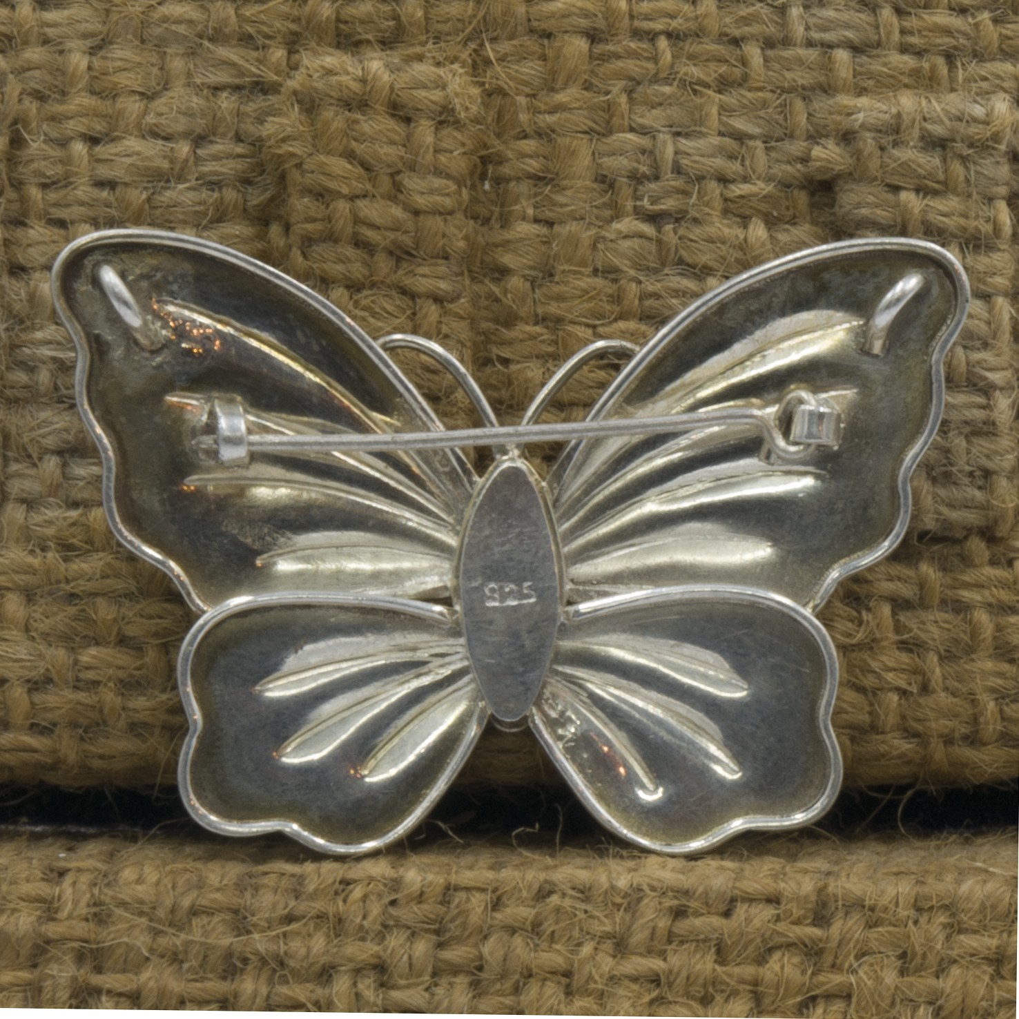 Classic Sterling Silver Butterfly Design Etched Brooch, stone Setting