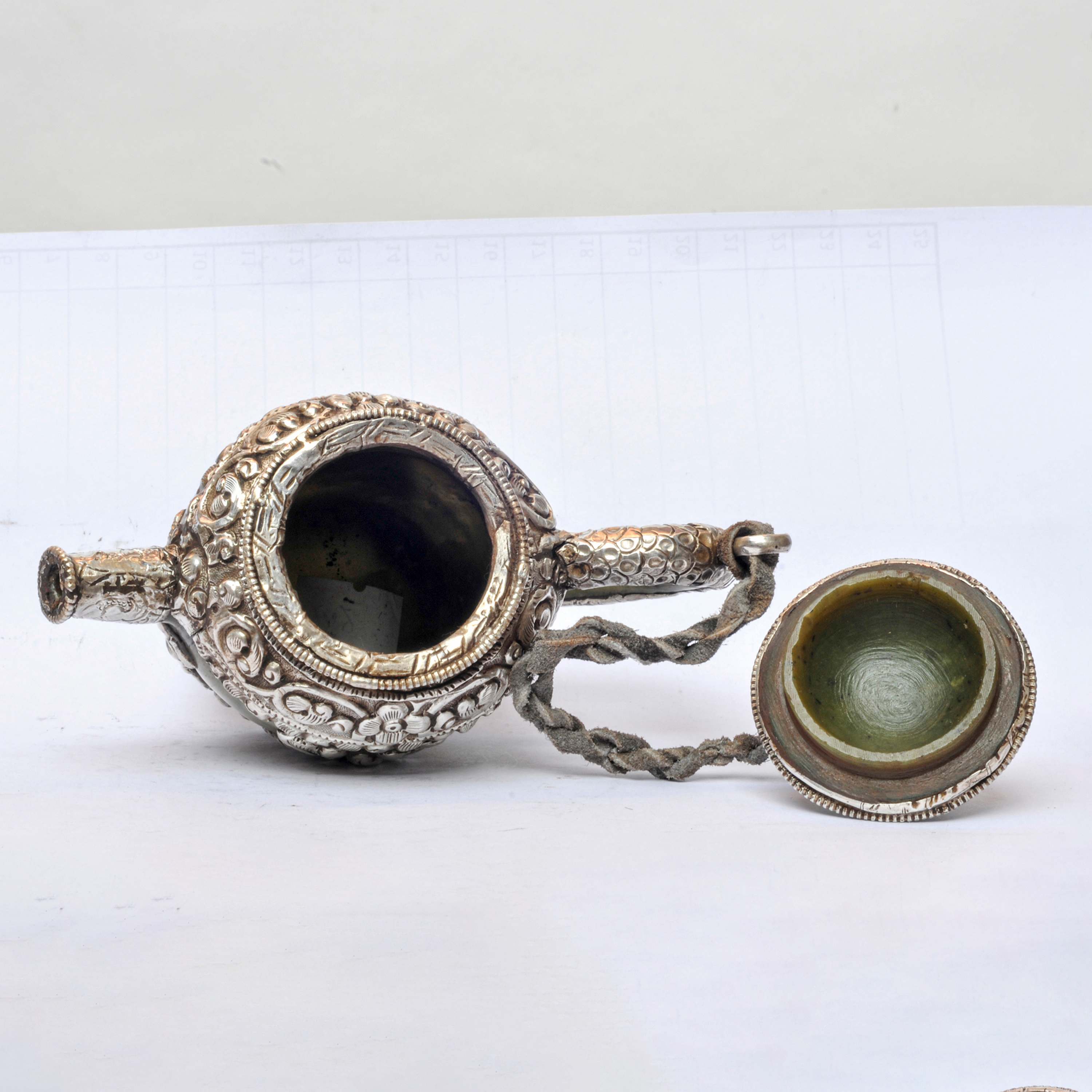 Tibetan Buddhist Jade And Metal Tea Pot silver Carving, Metal Stone Setting , remakable
