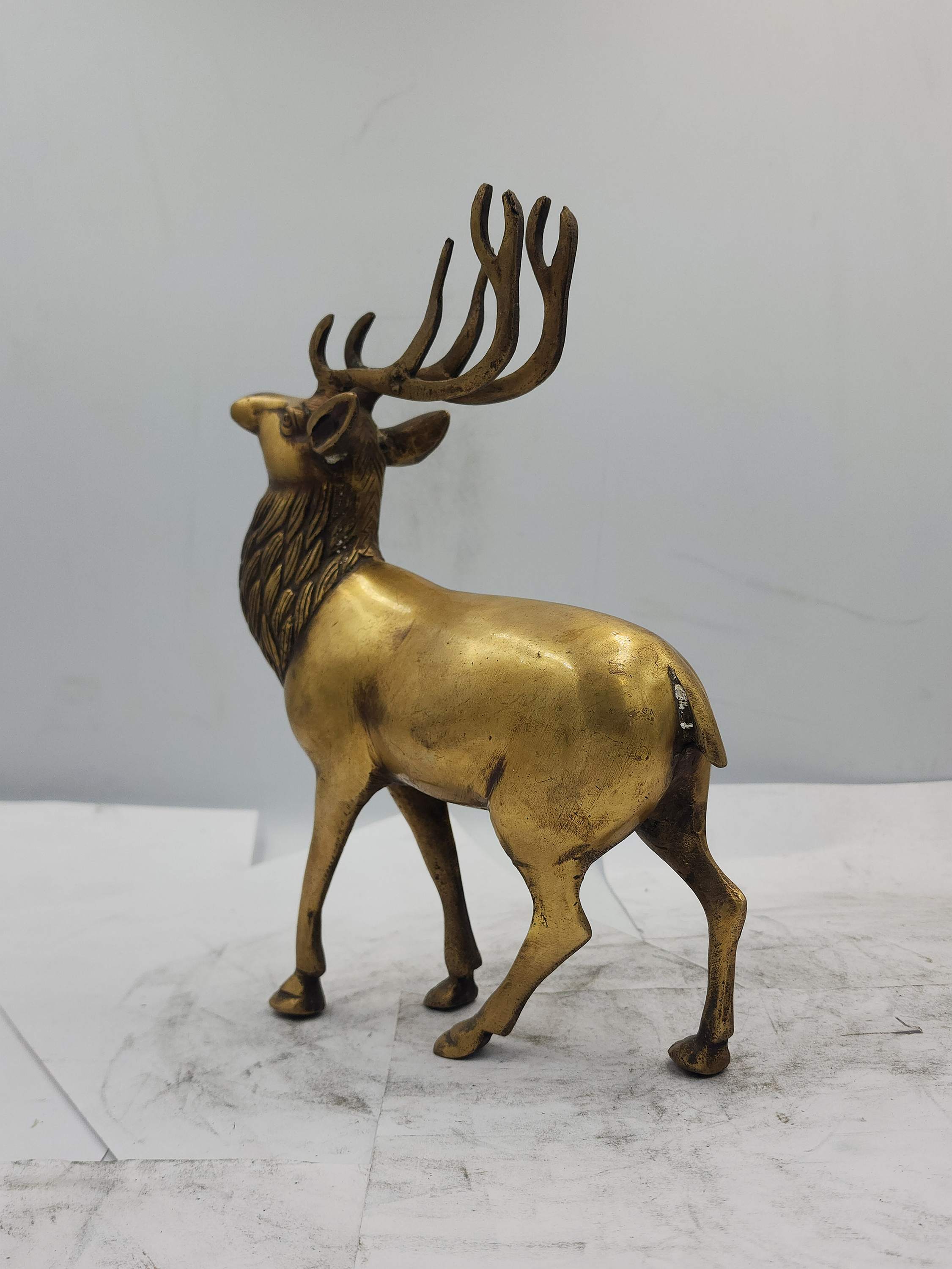 Statue Of Deer, sand Casting, Glossy Finishing