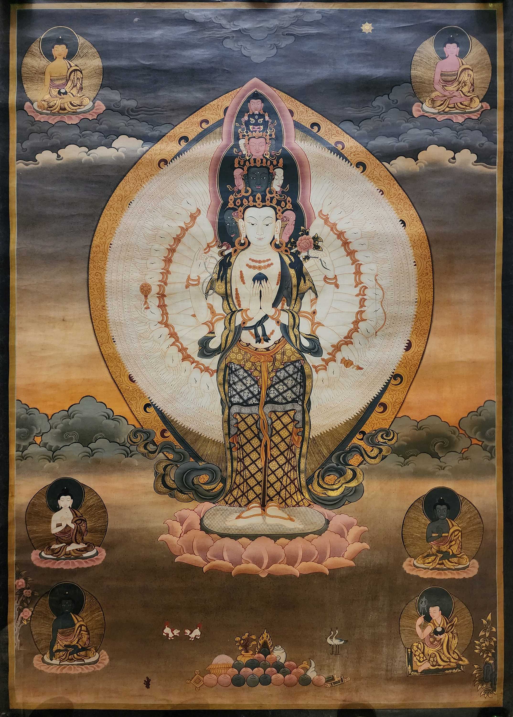 Sahasrabhuja Avalokitesvara Thangka, Buddhist Traditional Painting, Tibetan Style, real Gold, oiled Thangka, old Stock