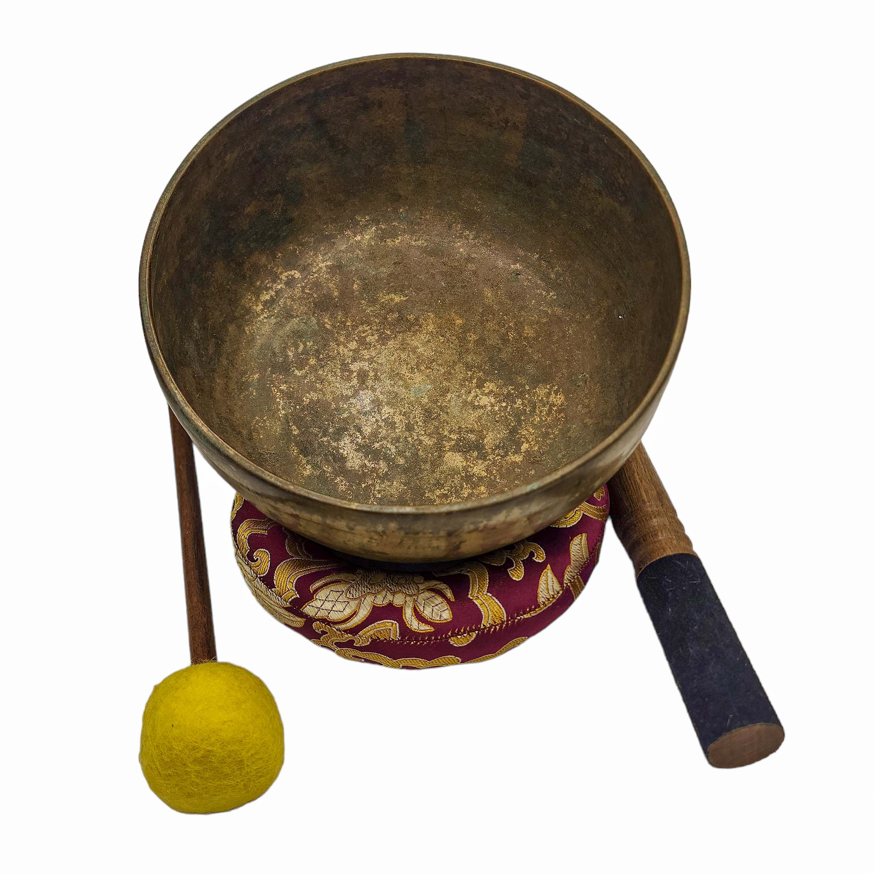Thadobati Singing Bowl, Buddhist Hand Beaten, Antique Finishing