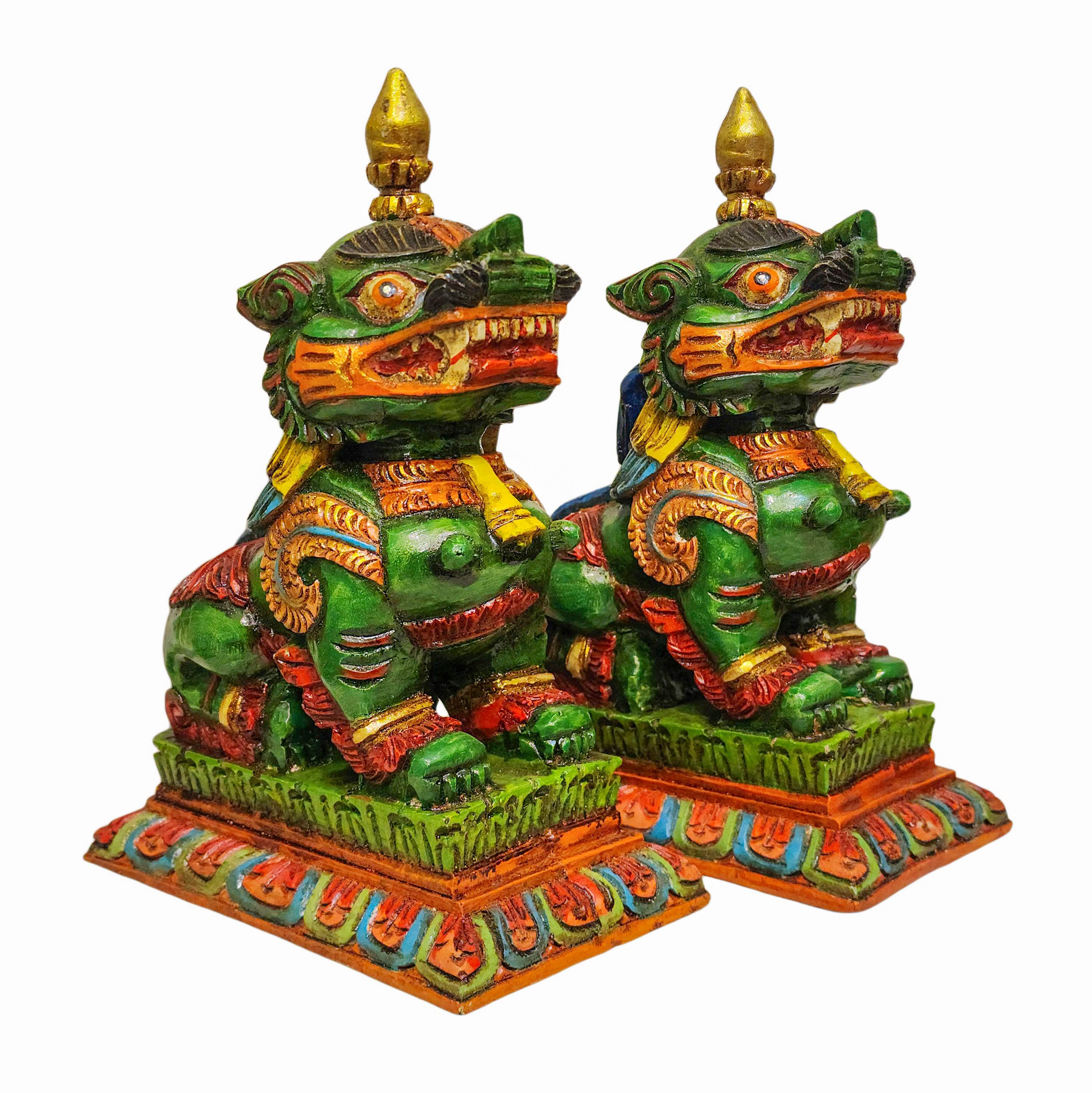 Temple Lion Set painted, Resin
