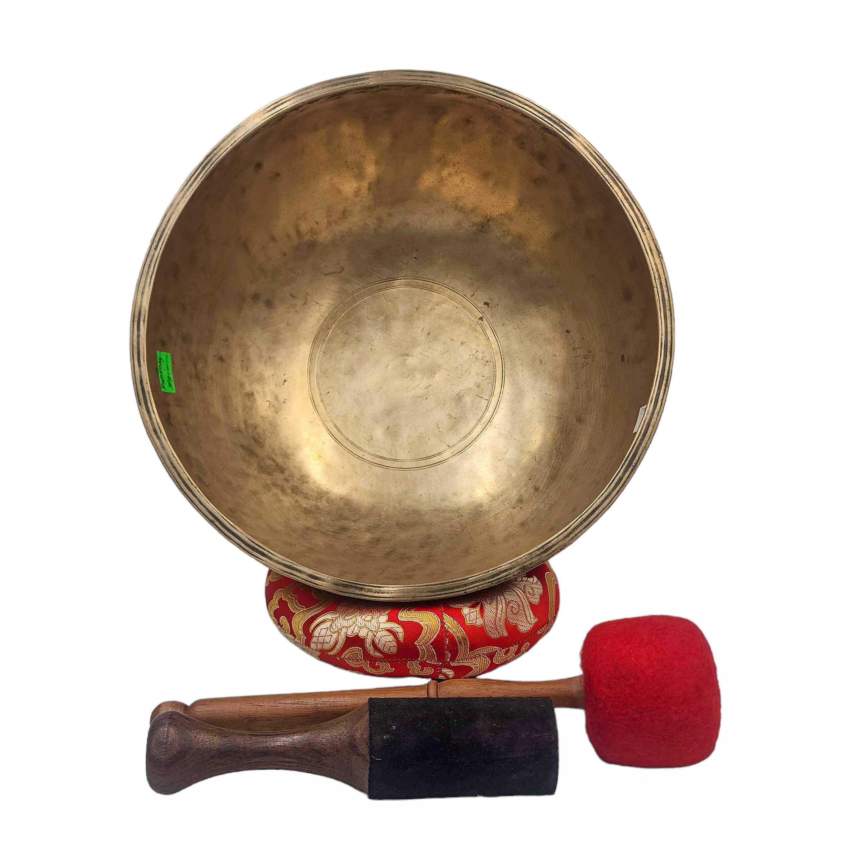 Jambati Singing Bowl, Buddhist Hand Beaten, Antique Finishing, Sound Note C, 140 Hz